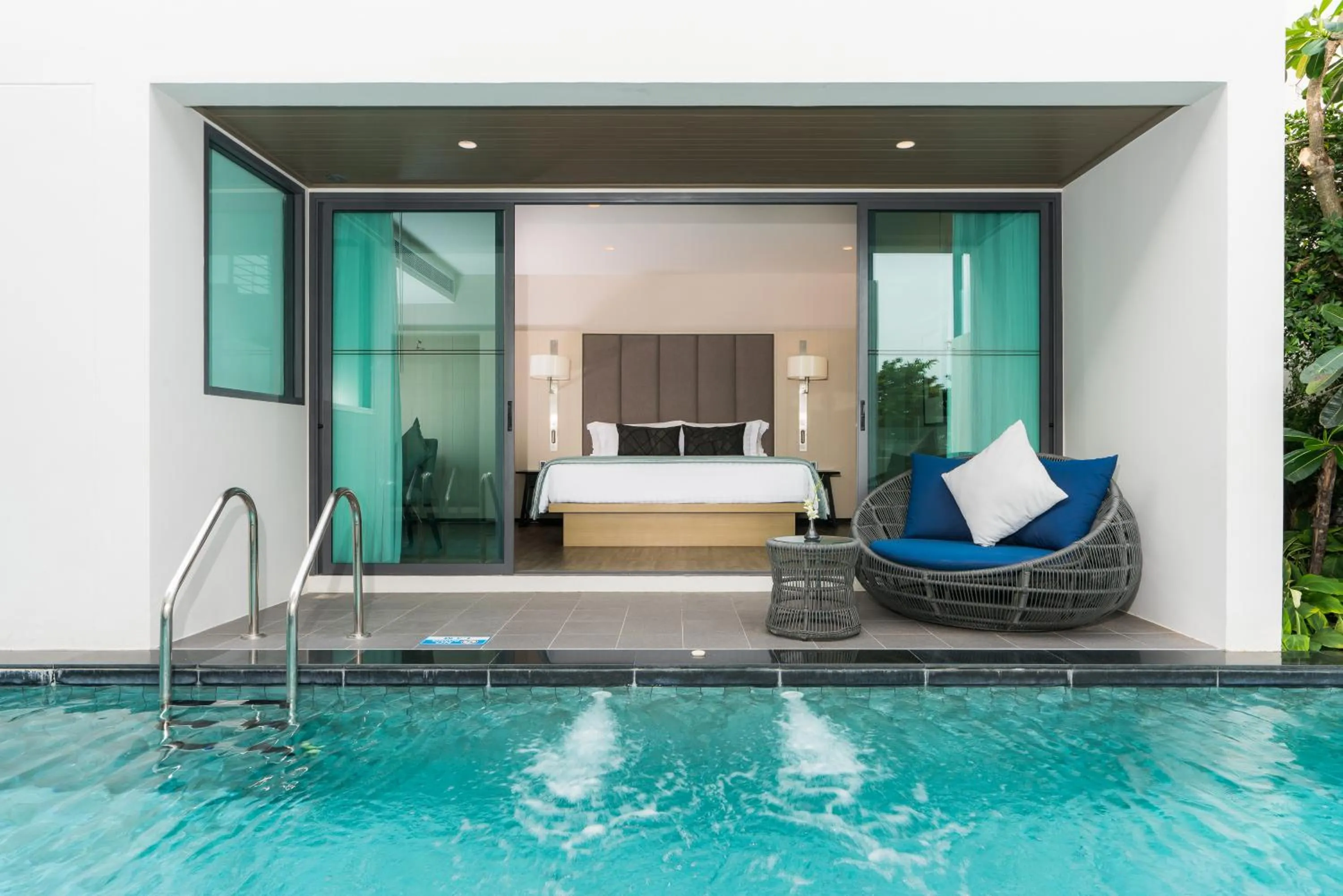 Day in My Beach Resort Phuket, Panwa Beach