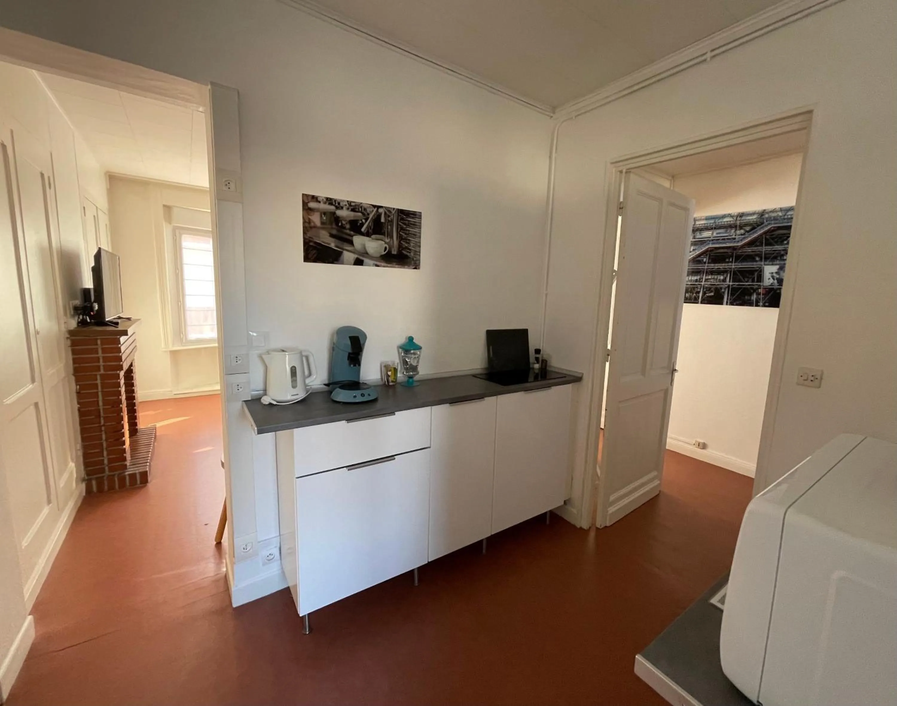 Kitchen or kitchenette in Appart'hôtel et chambres Lens