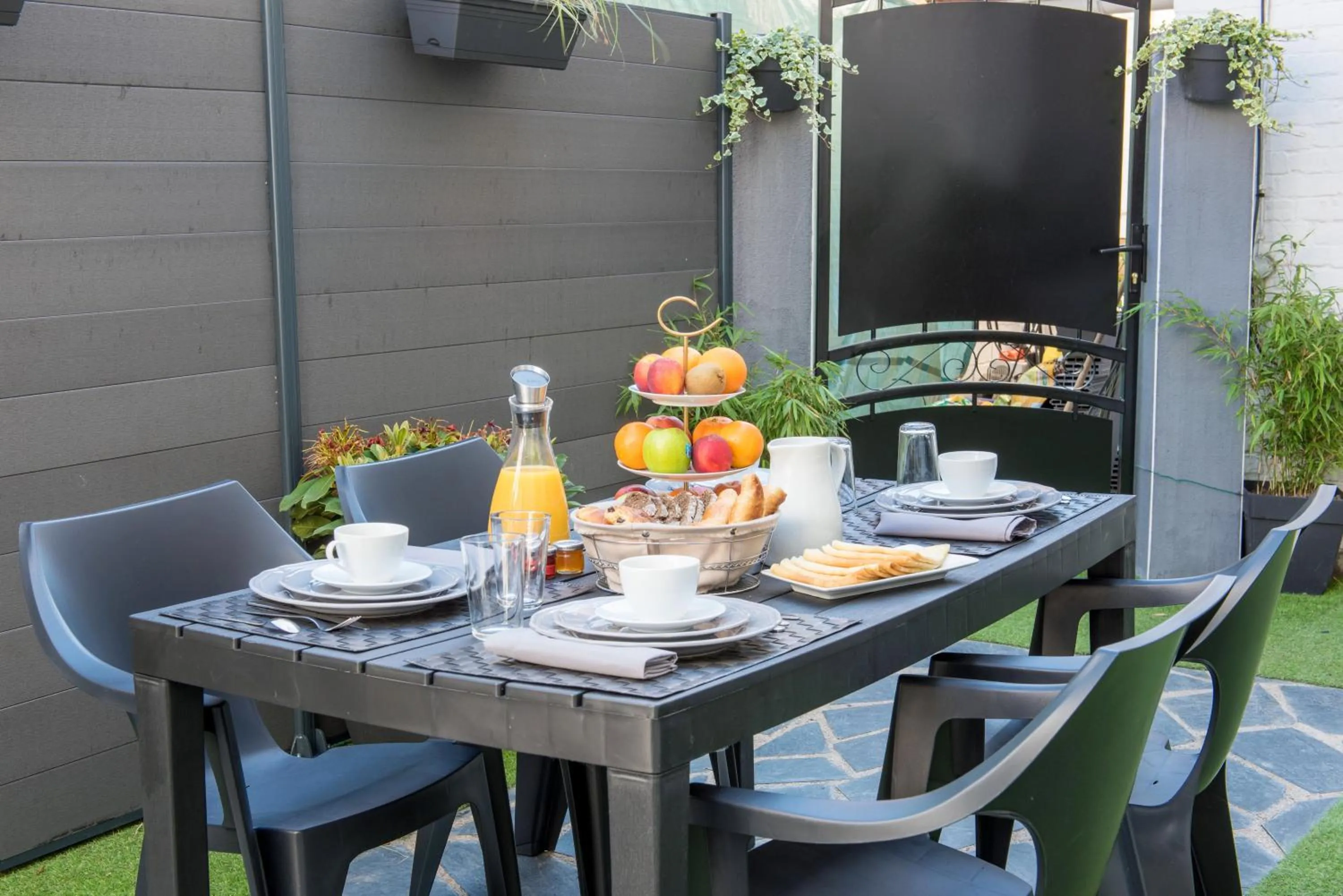 Facade/entrance in Appart'hôtel et chambres Lens