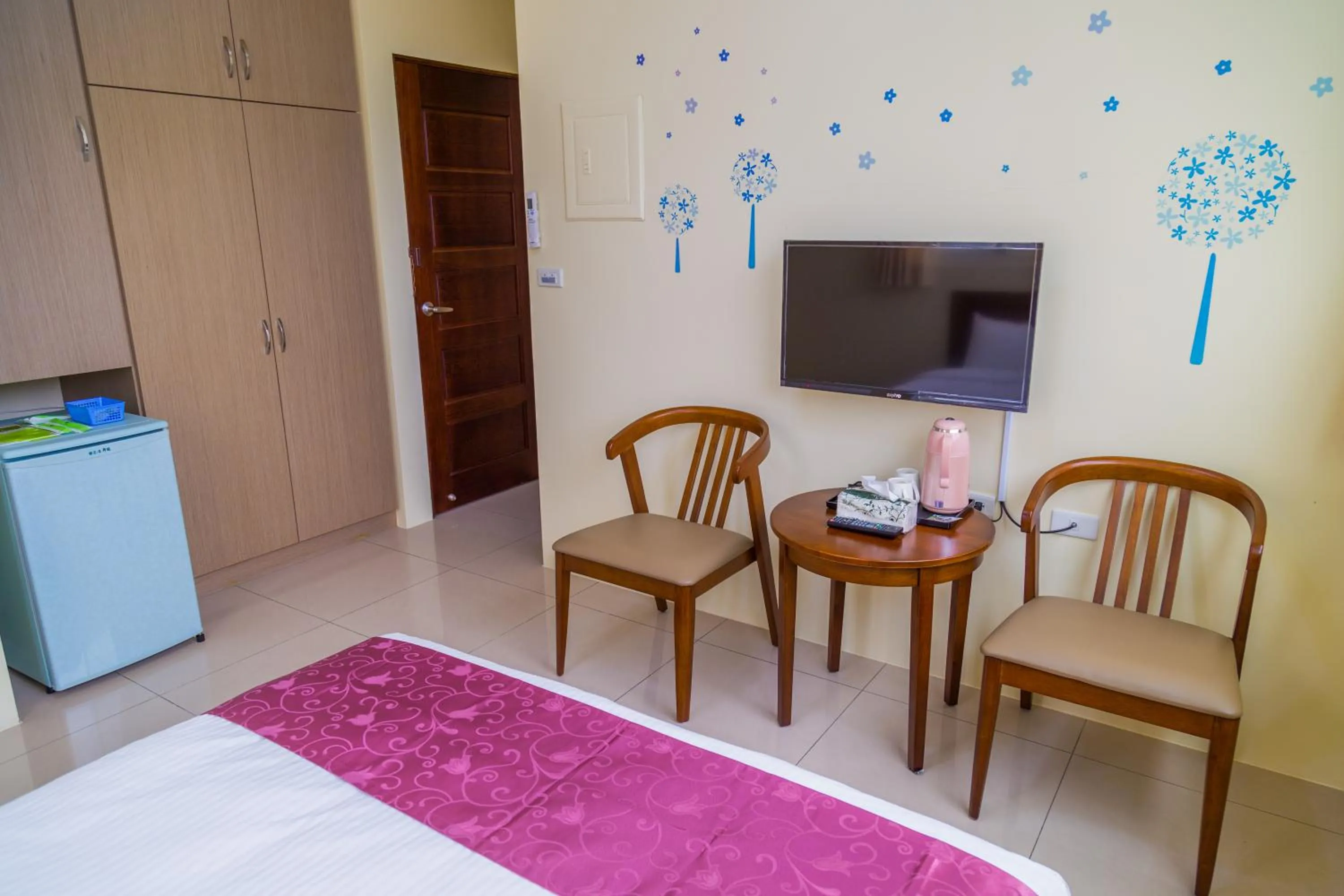 Photo of the whole room in Just Stay 稼軒