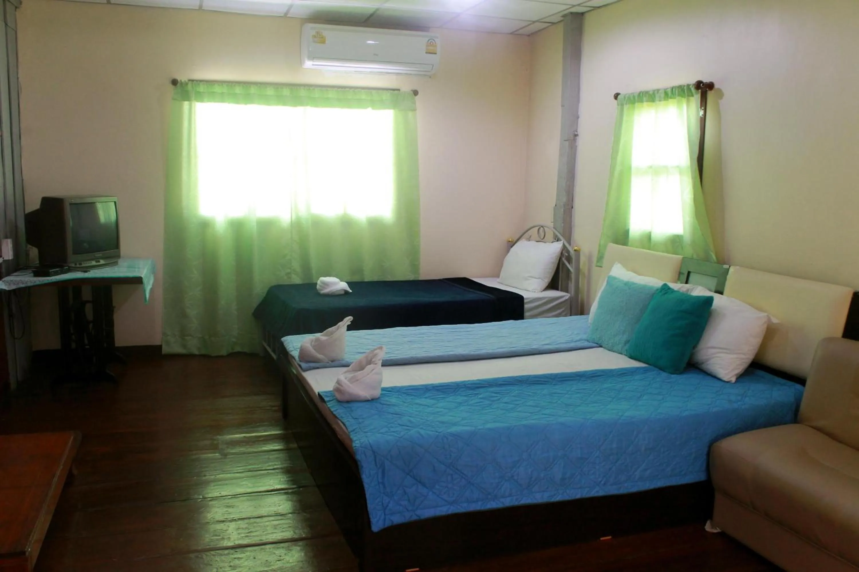 Photo of the whole room, Bed in Ban Khun Rin Homestay