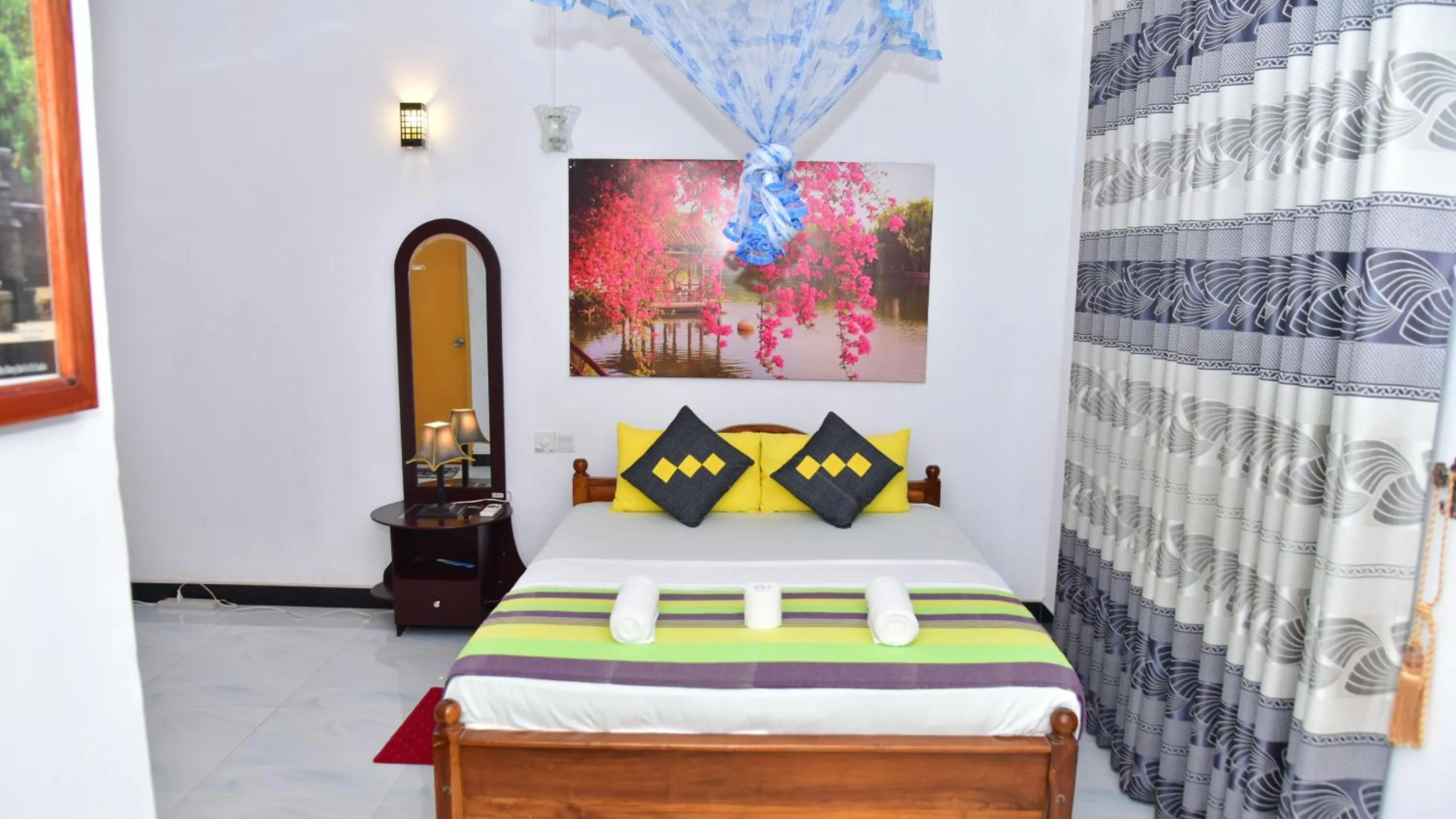 Bed in Sayare Inn