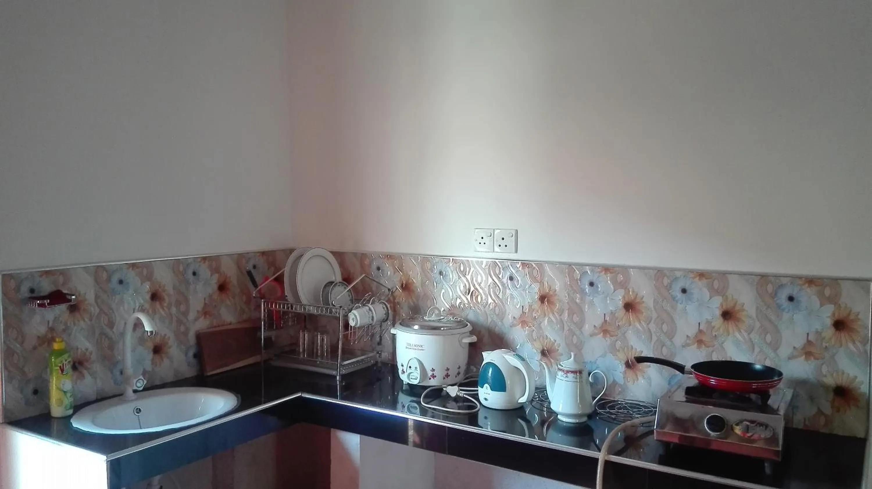 Kitchen or kitchenette in Ranmitha Villa Weligama