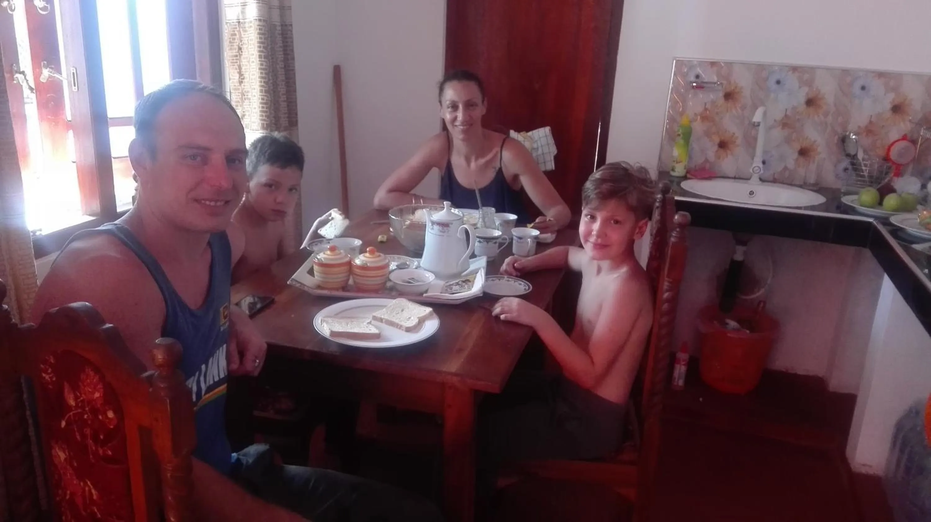 Restaurant/places to eat in Ranmitha Villa Weligama