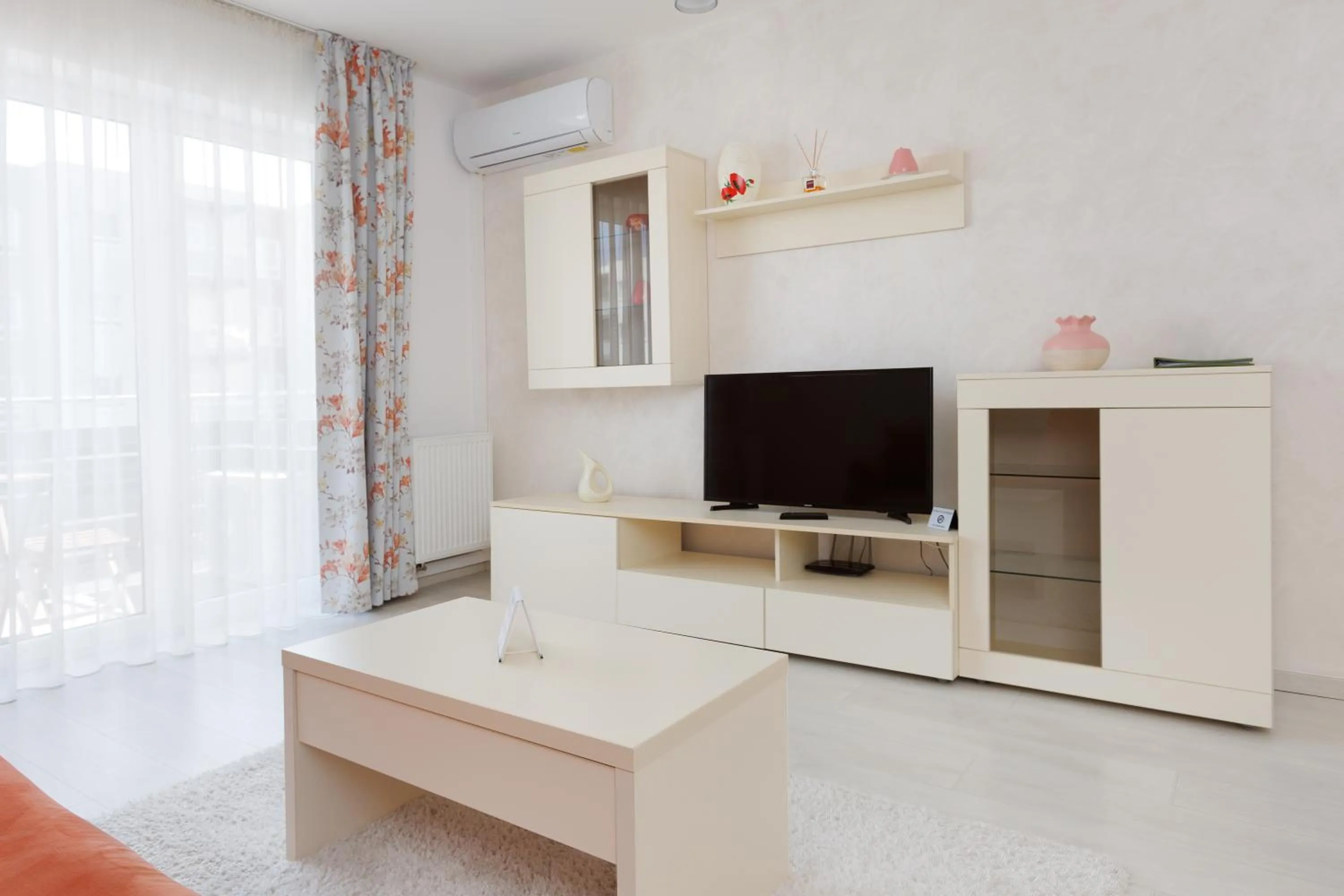 TV and multimedia in Brasov Holiday Apartments