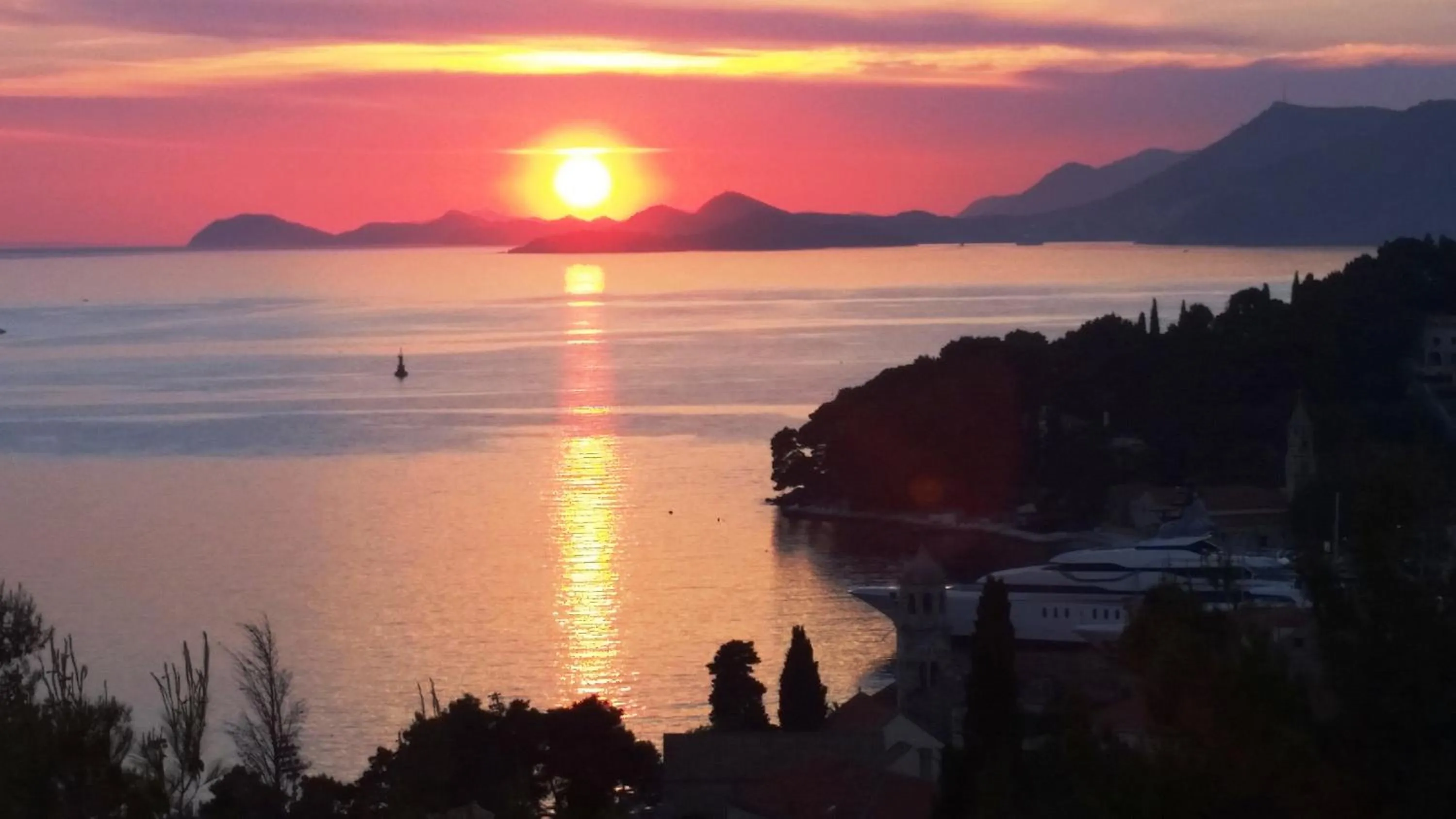 Sea view in Apartments Red Coral Cavtat