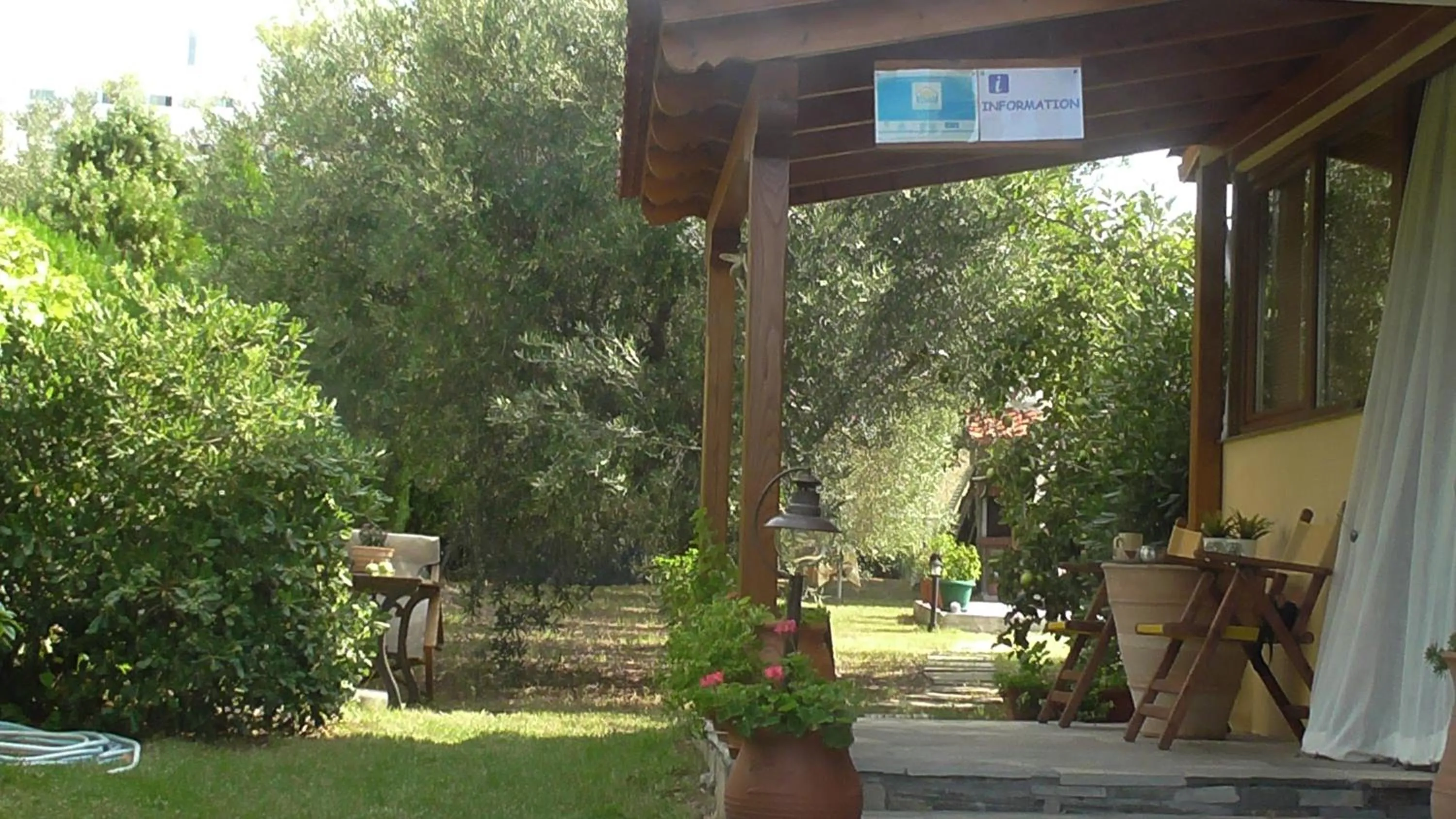 Patio in Studios Tripiti