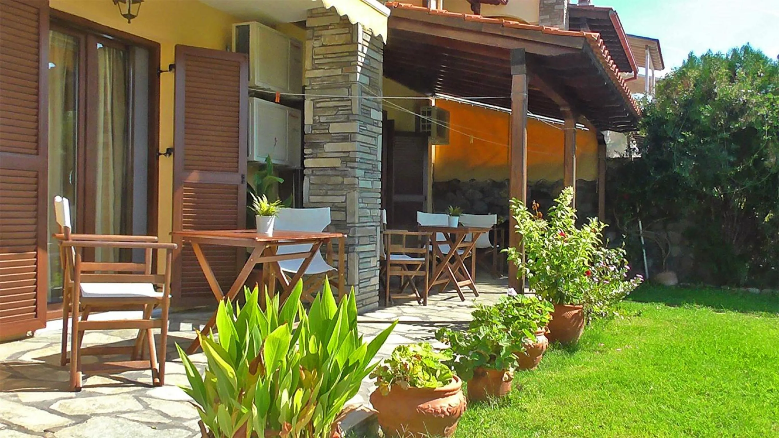 Garden in Studios Tripiti