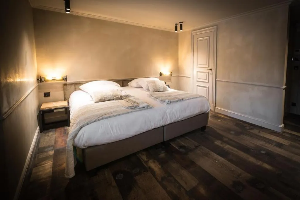 Bed in Hotel Sanglier