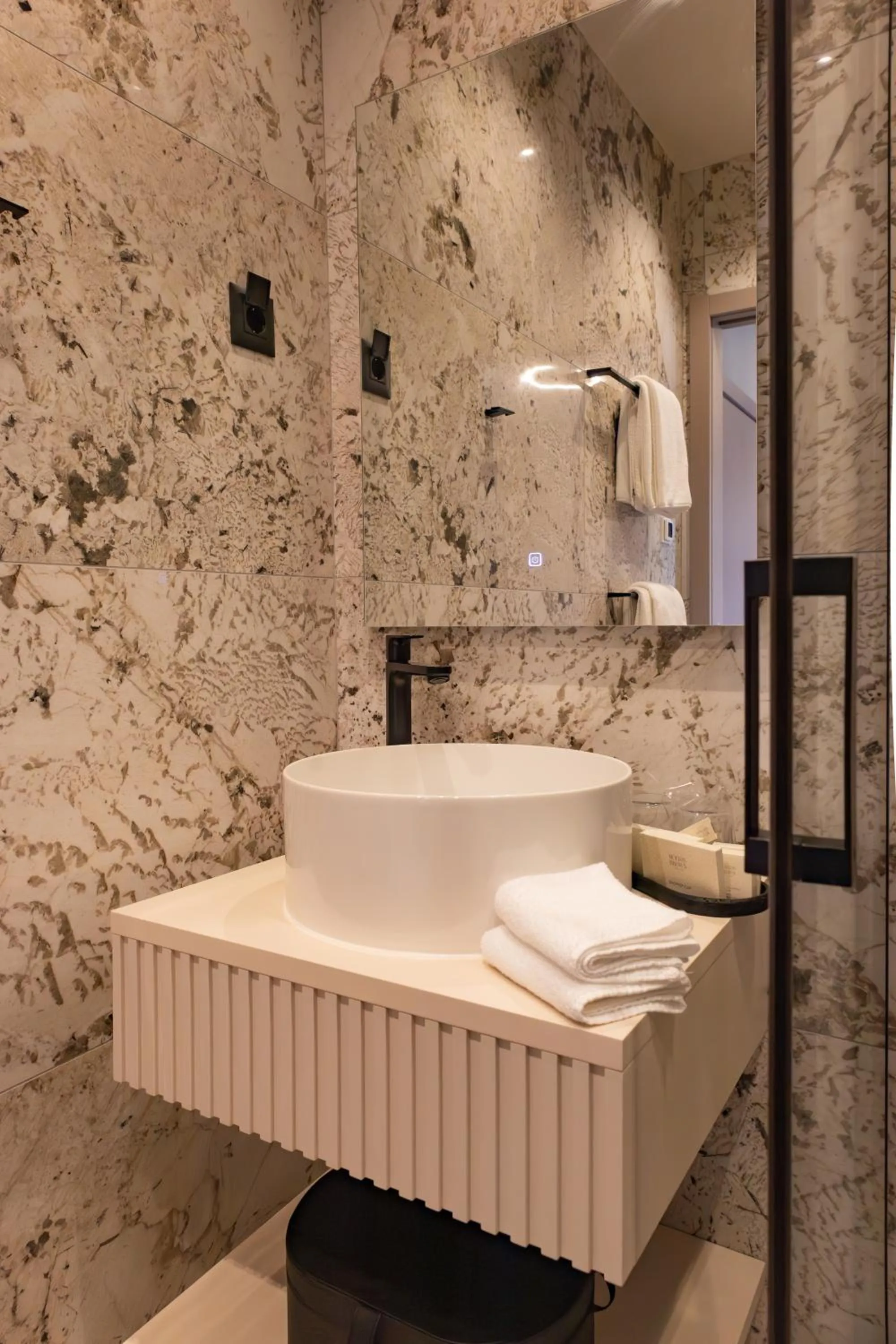 Bathroom in Hotel Aquarius Dubrovnik