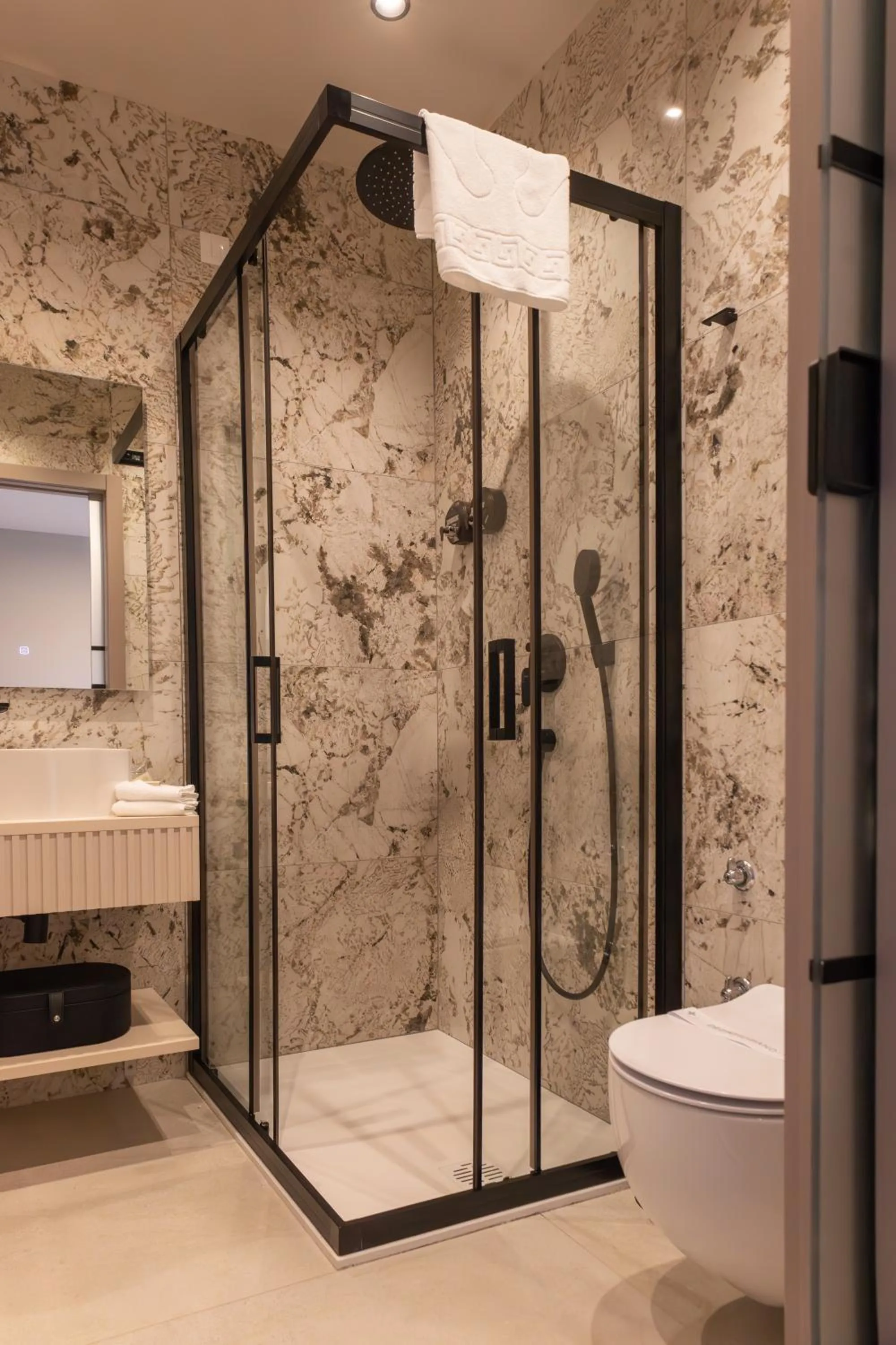 Bathroom in Hotel Aquarius Dubrovnik