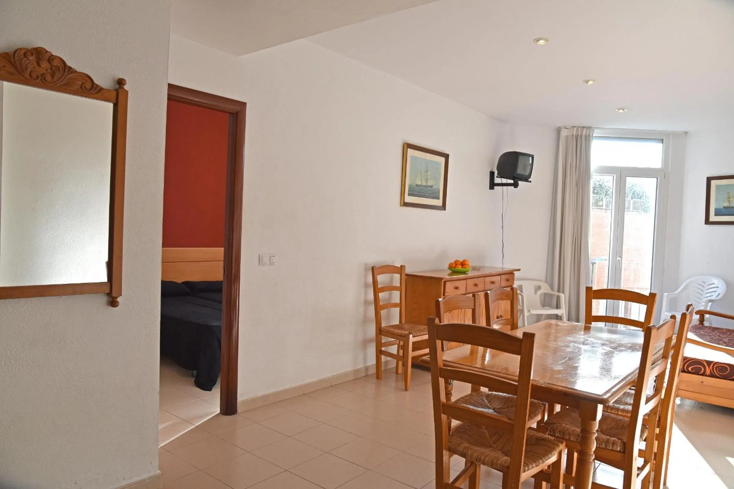 Dining area in Apartamentos AR Dosjoimi