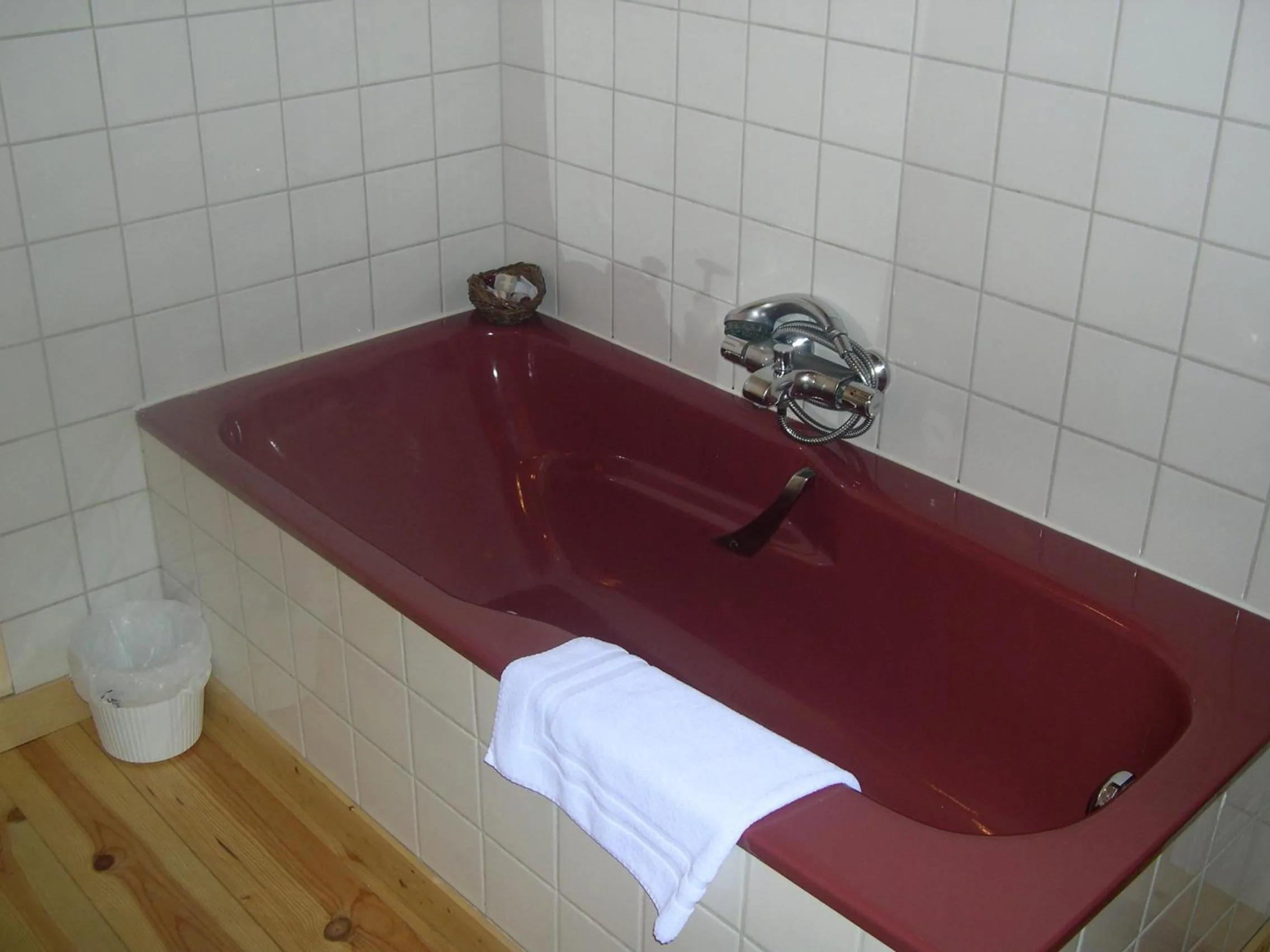 Bathroom in Hotel Beau Rivage and Restaurant Koulic