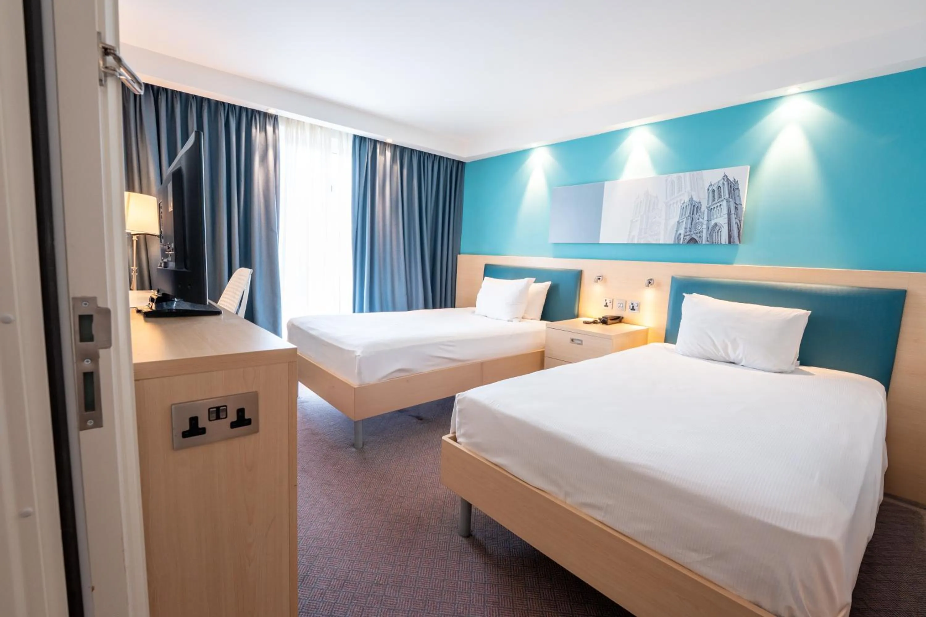 Bedroom, Bed in Hampton By Hilton Bristol Airport