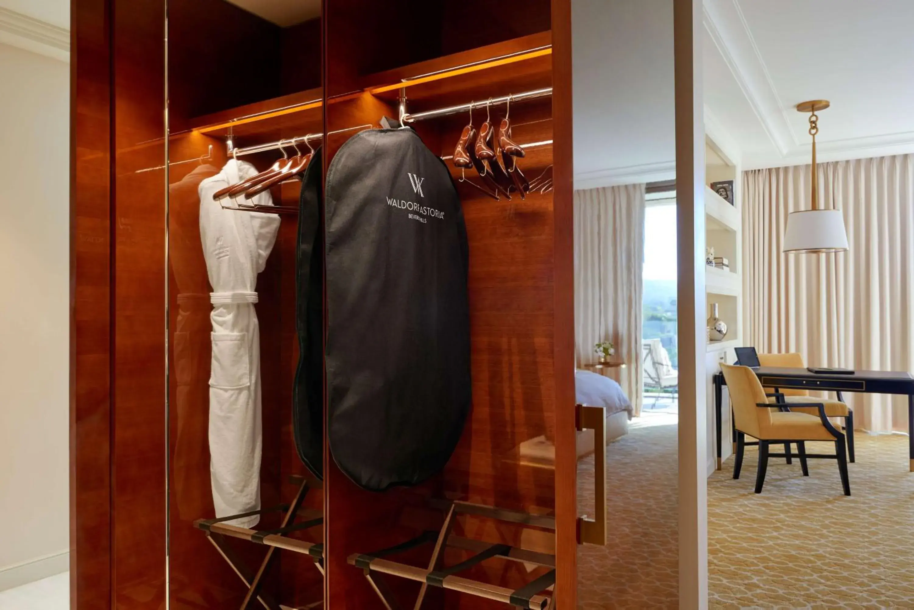 High Floor Deluxe Queen Room with Two Queen Beds with Terrace and View in Waldorf Astoria Beverly Hills High Floor Deluxe Queen Room with Two Queen Beds with Terrace and View in Waldorf Astoria Beverly Hills