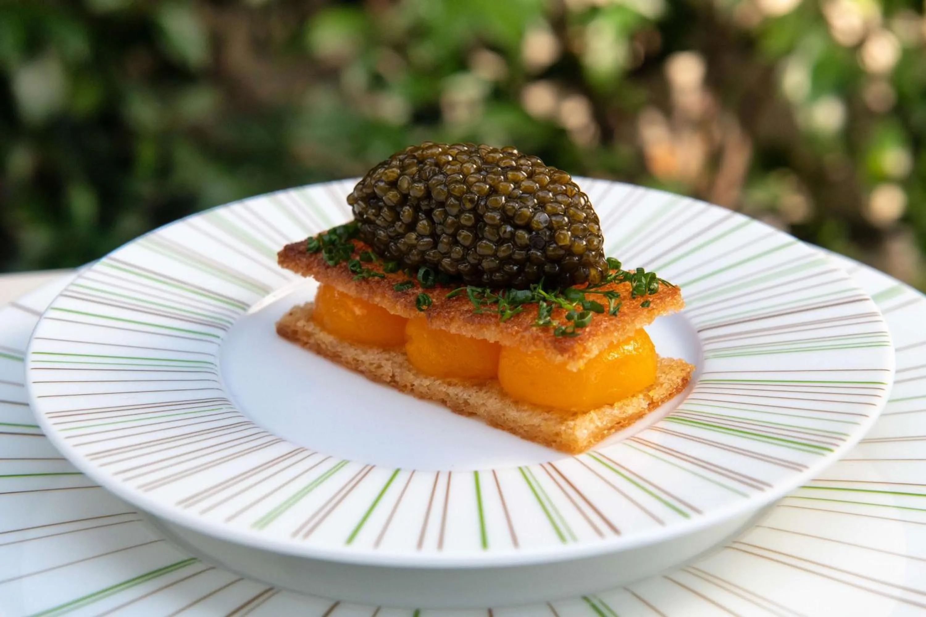 Dining area in Waldorf Astoria Beverly Hills