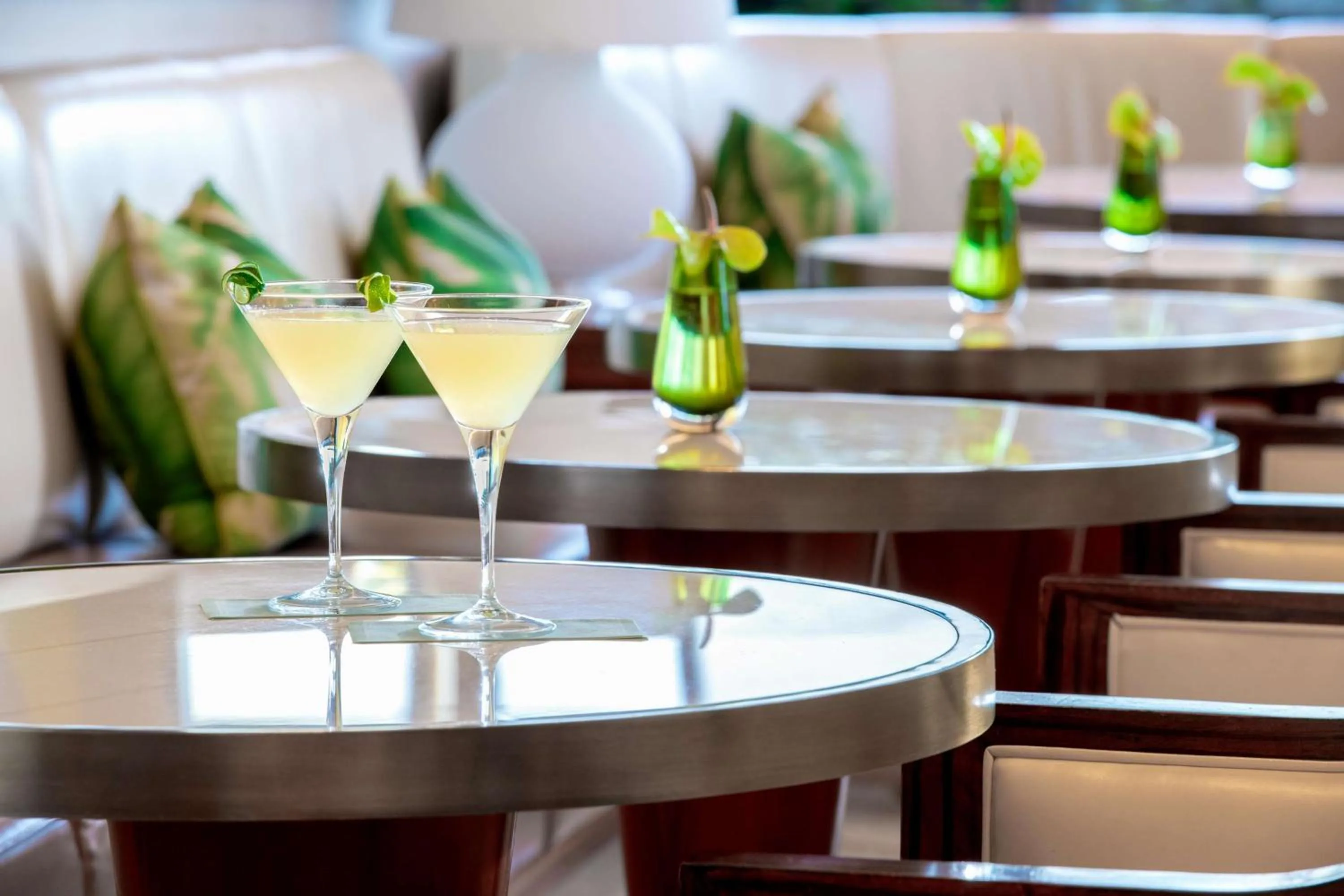 Restaurant/places to eat in Waldorf Astoria Beverly Hills