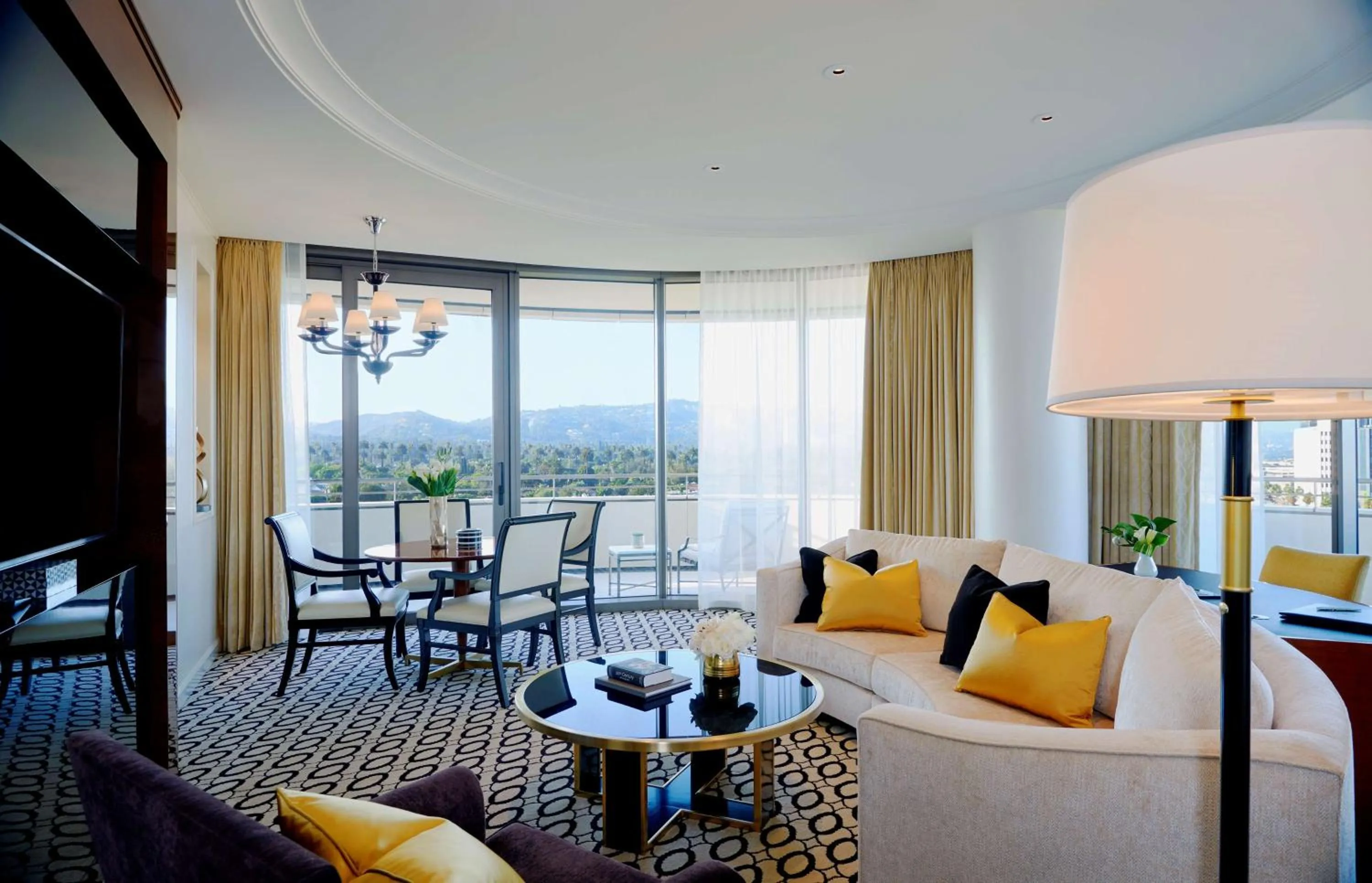 Living room in Waldorf Astoria Beverly Hills