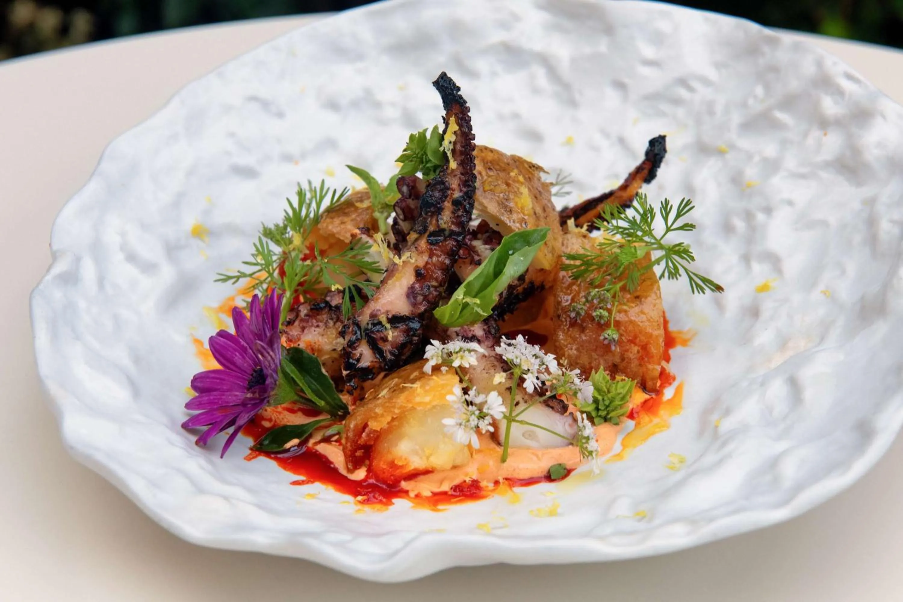 Dining area in Waldorf Astoria Beverly Hills