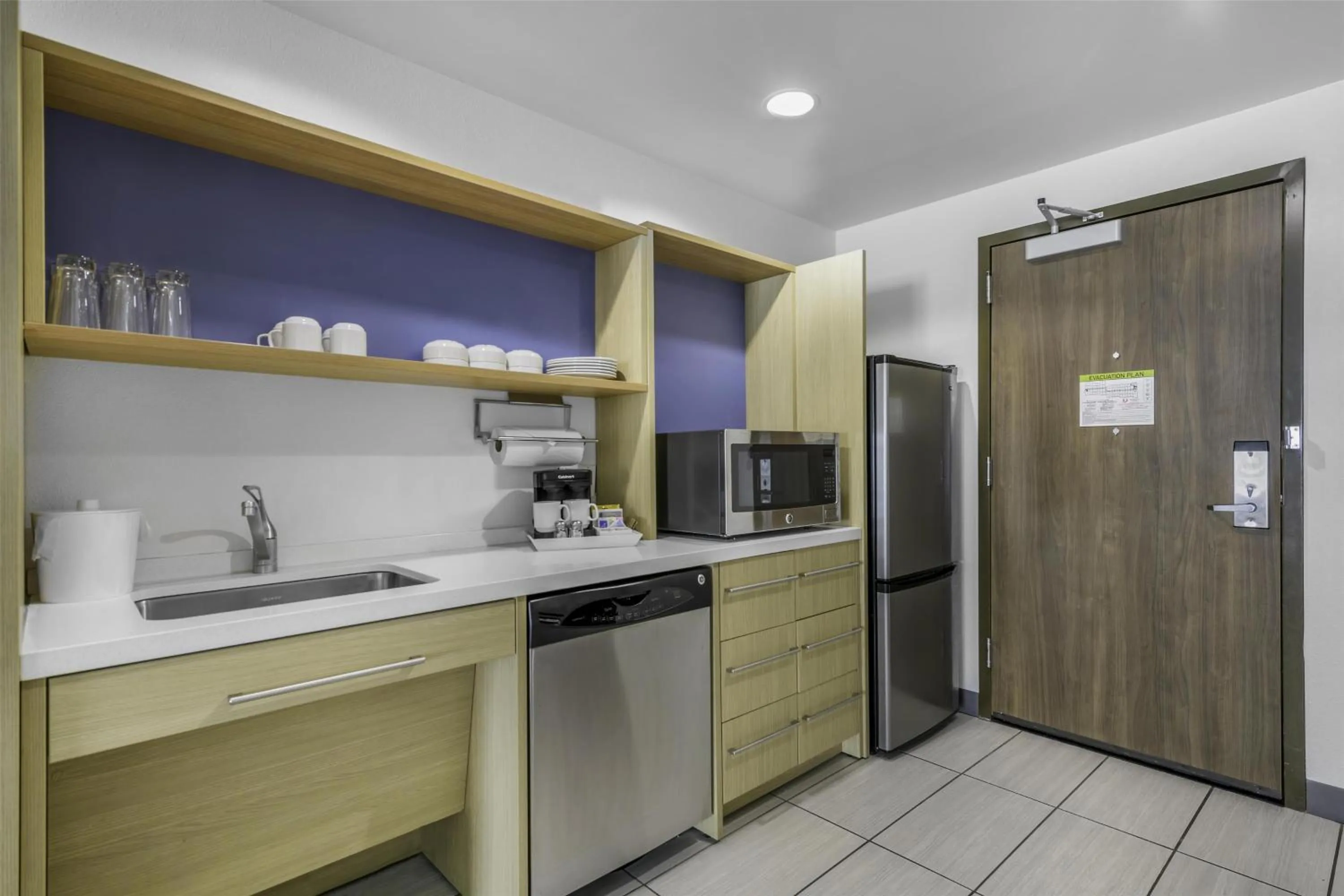 Kitchen or kitchenette in Home2 Suites By Hilton St. Simons Island