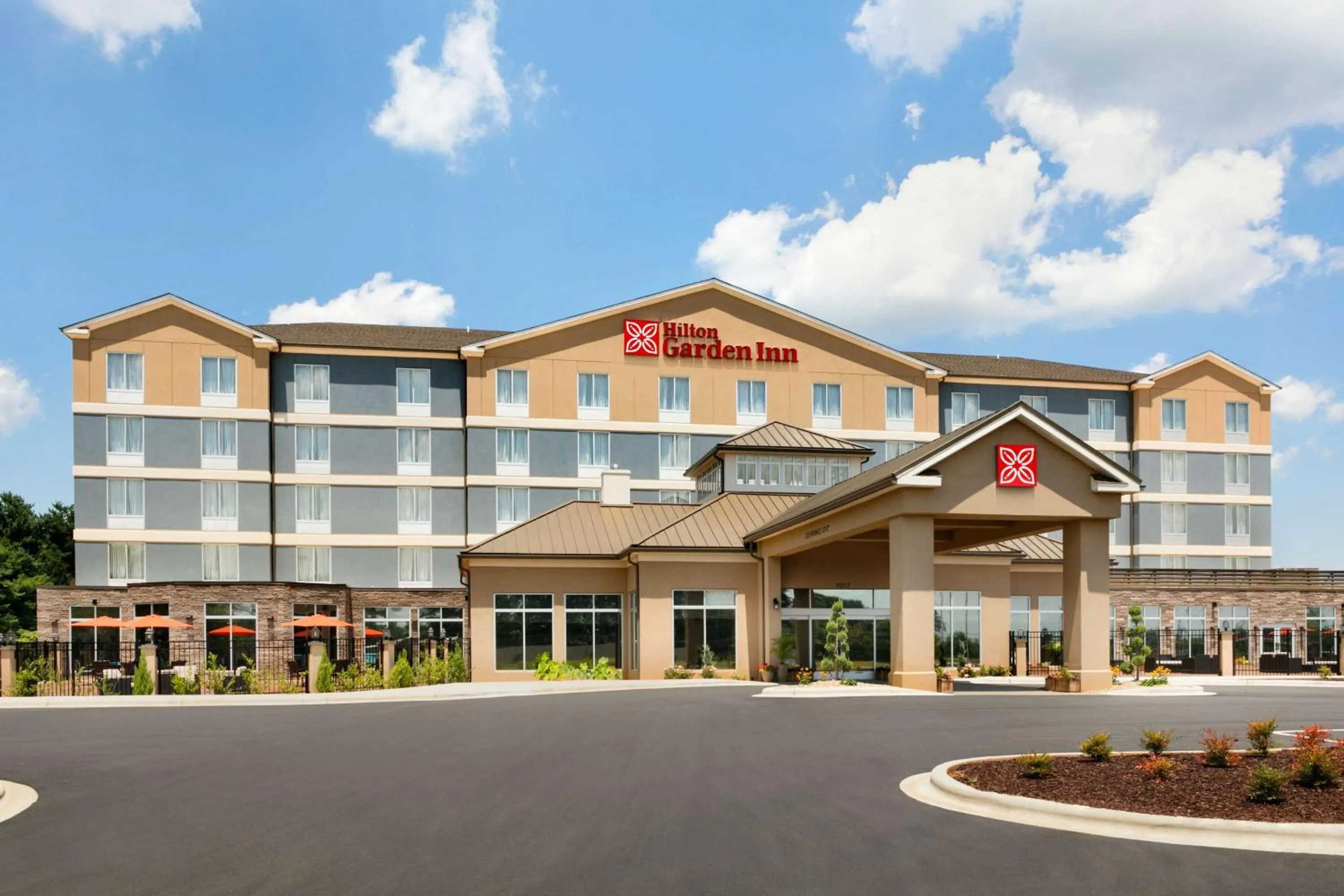 Property building in Hilton Garden Inn Statesville