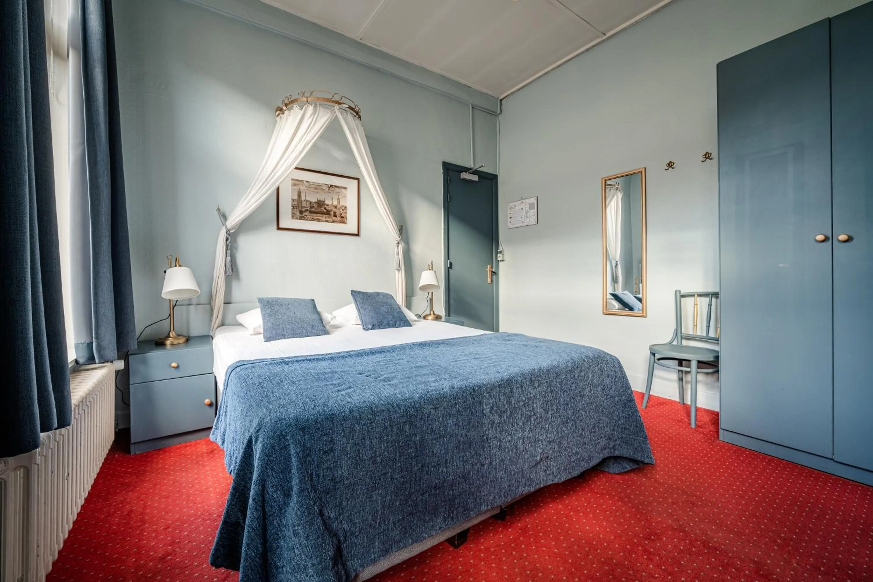 Bedroom, Bed in Hotel Van Eyck