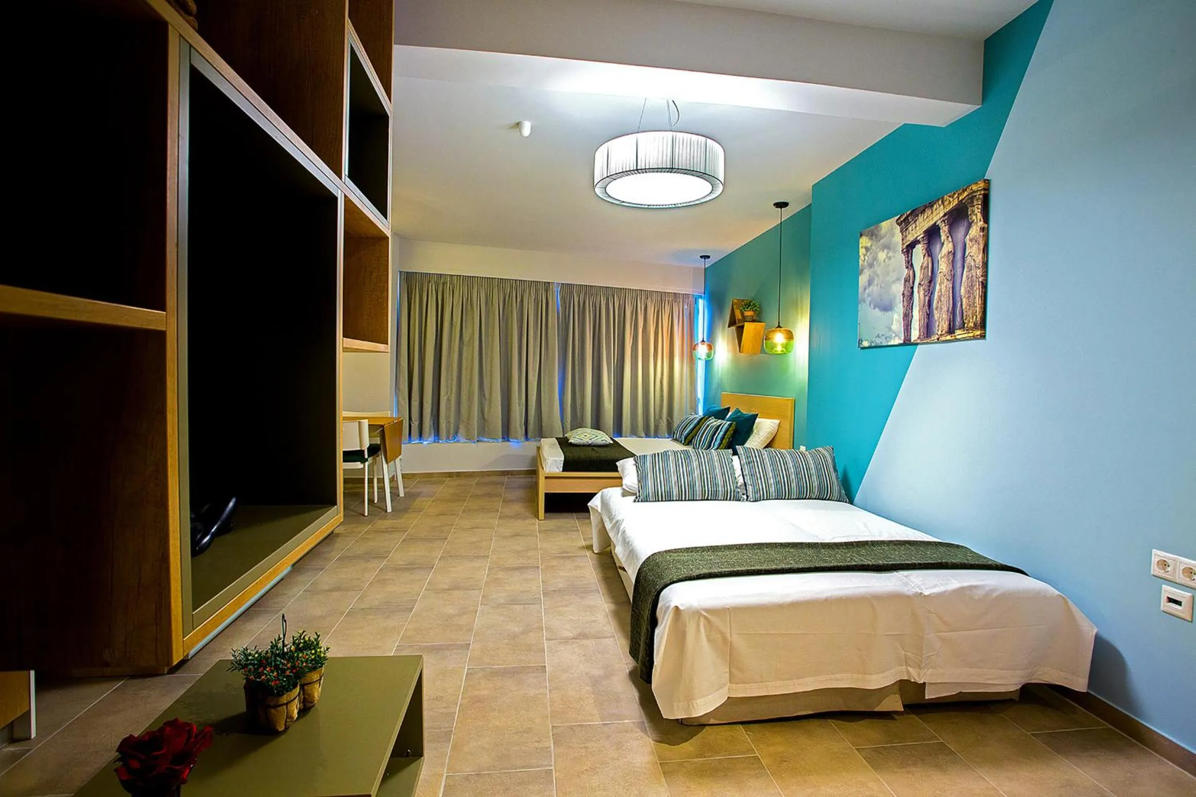 Bed in Emerald Suite