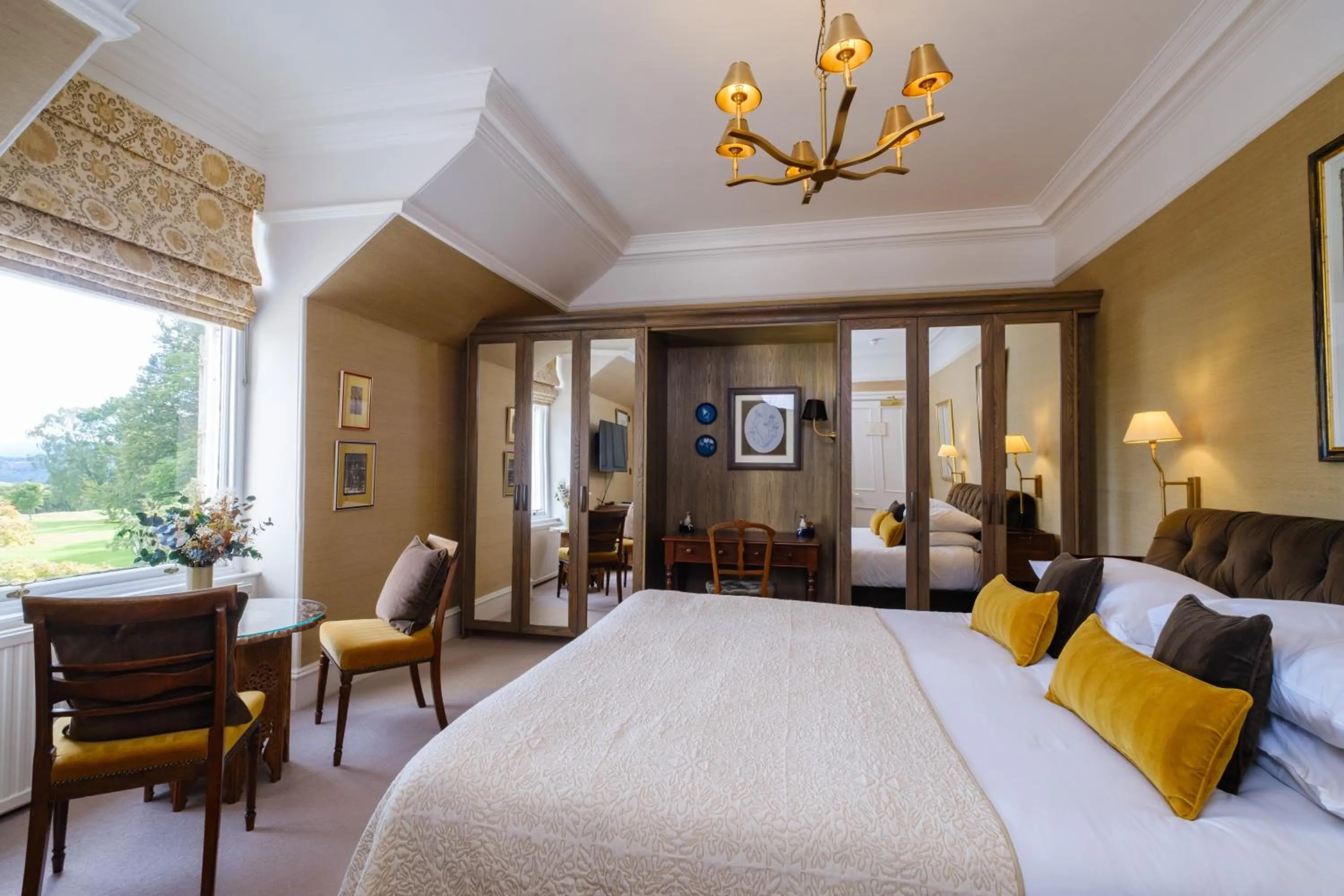 Bed in Douneside House