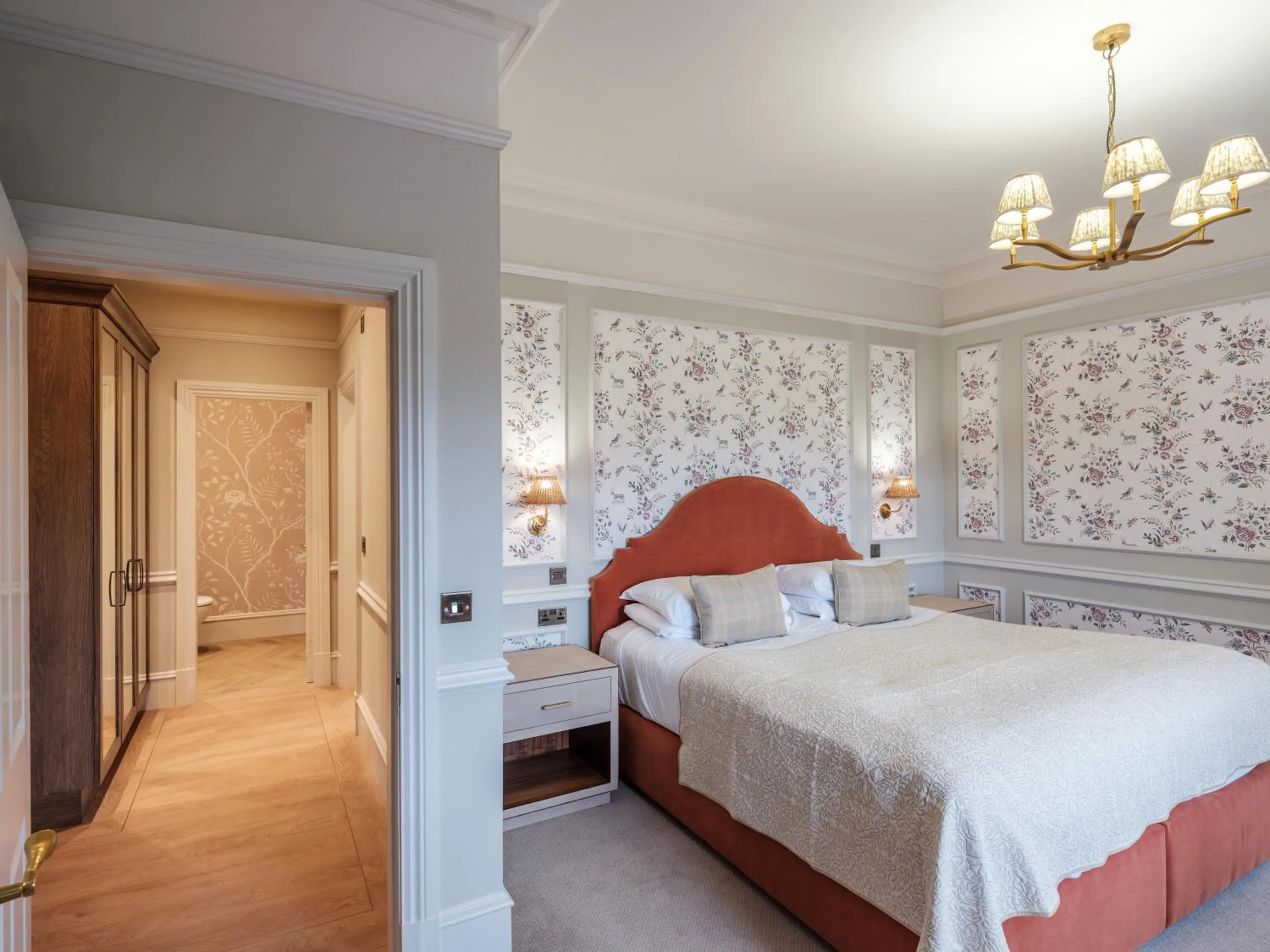 Bed in Douneside House