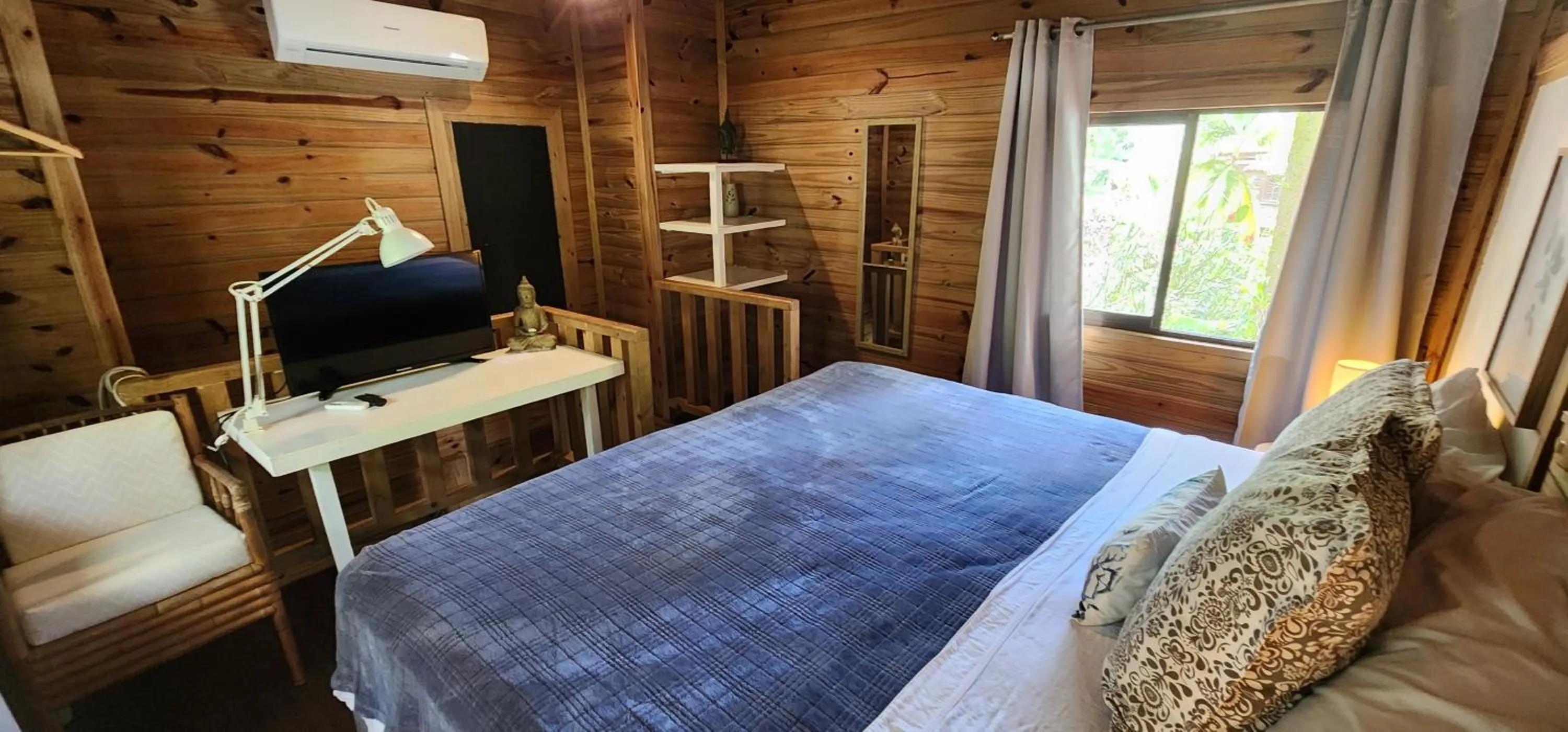 TV and multimedia, Bed in Boutique Hotel y Spa Tangara Azul