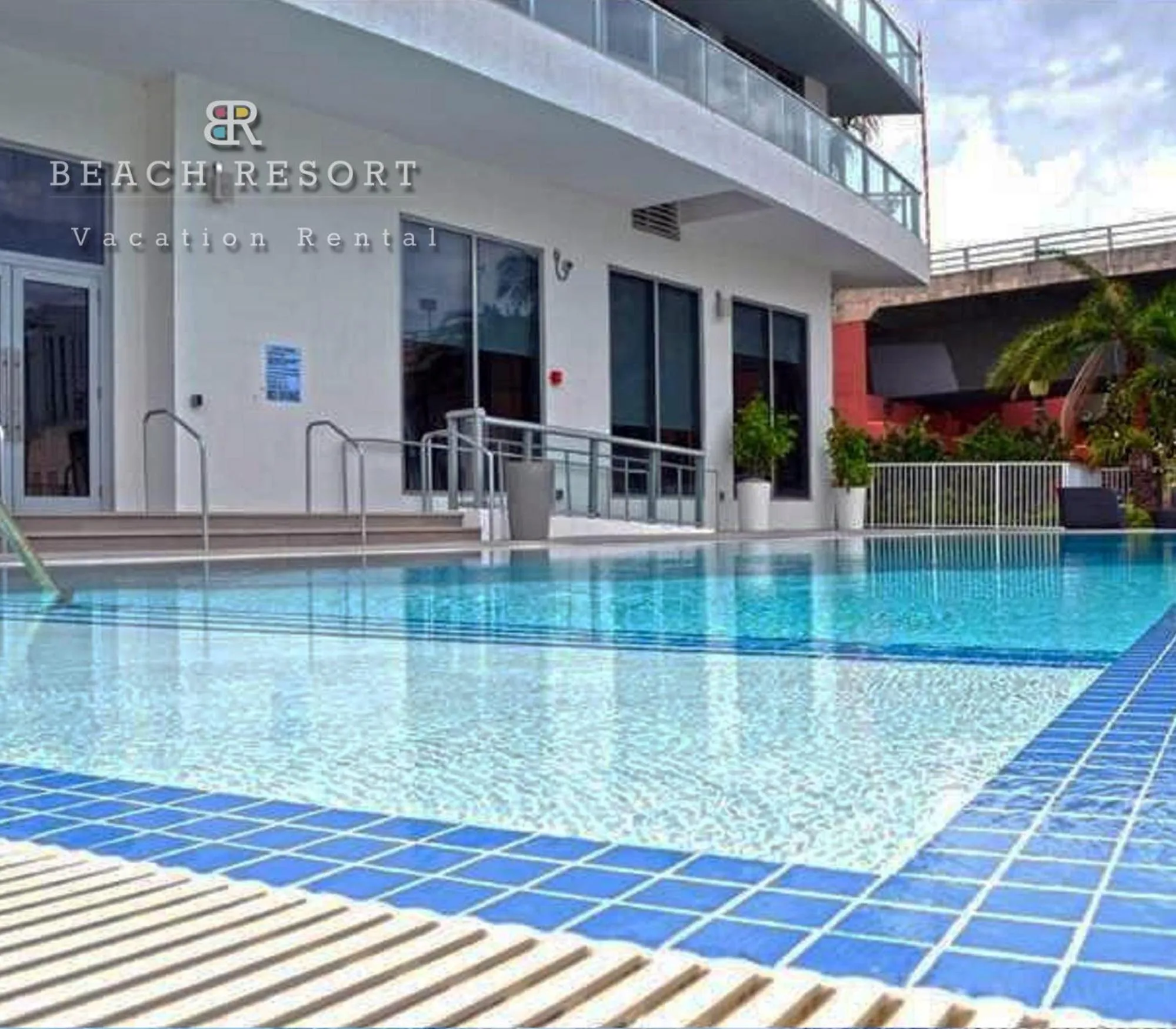 Swimming pool in Bwalk Resort Rentals