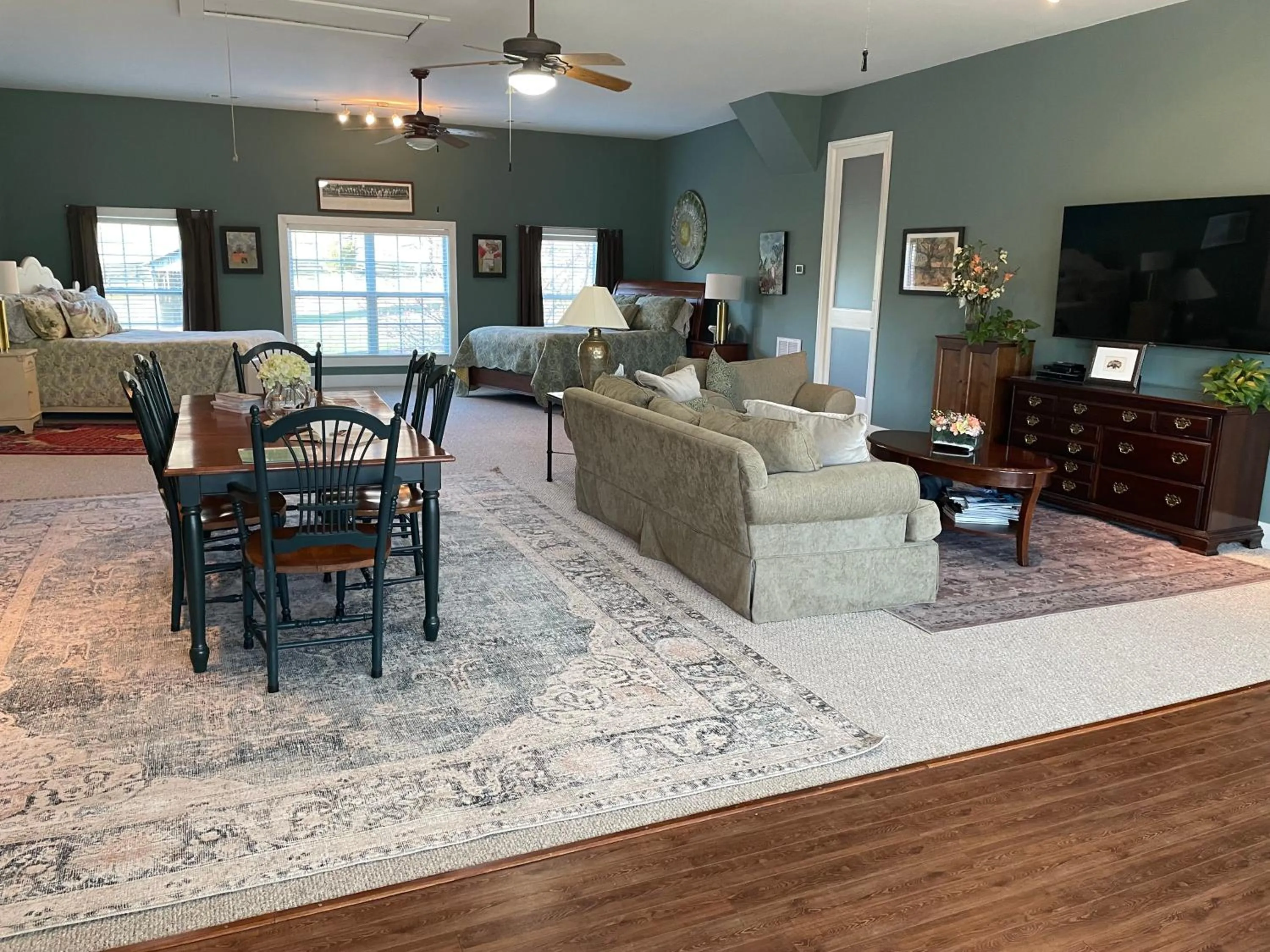 Full Circle Farm Inn