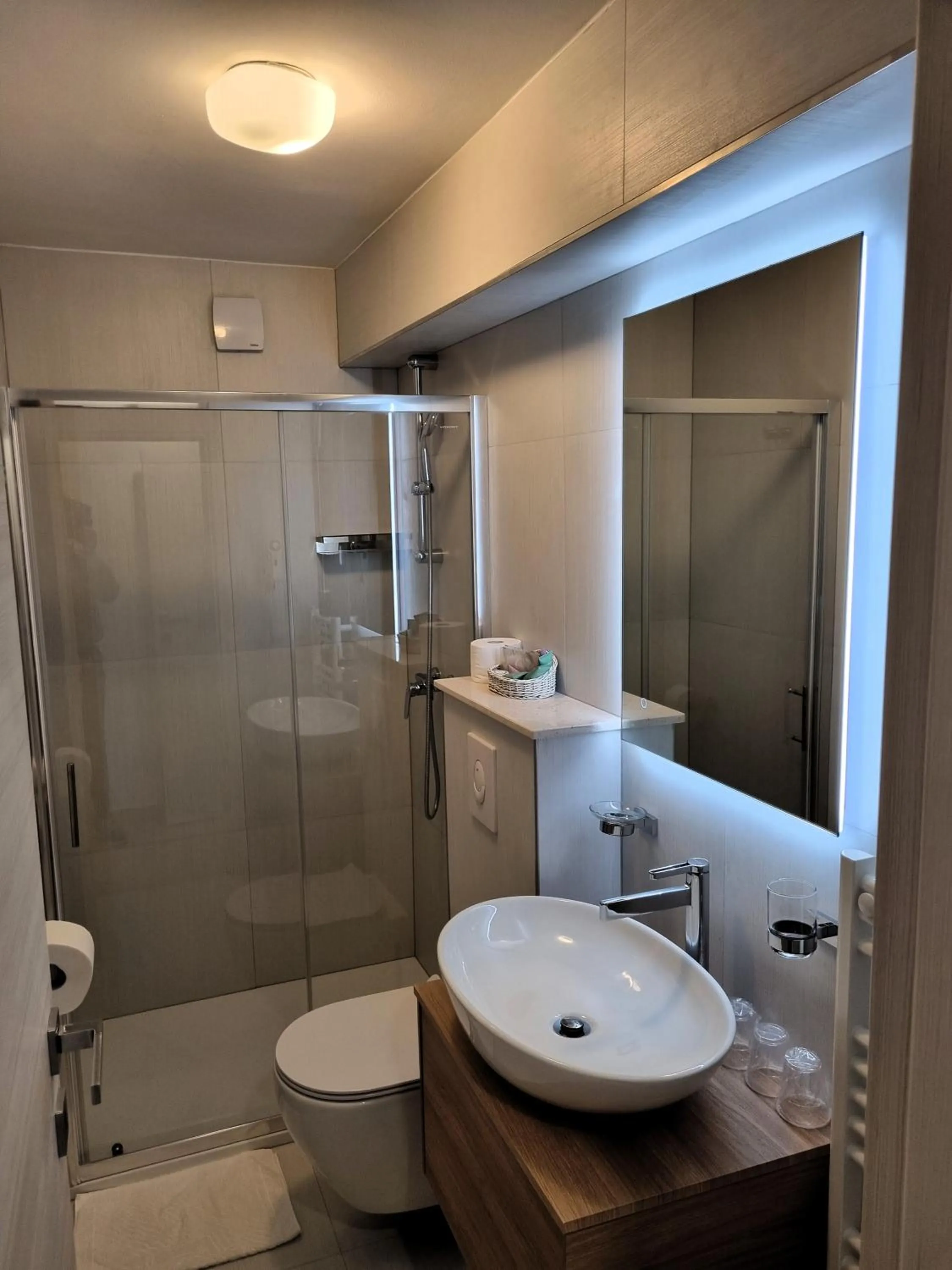 Shower in Villa Daniela