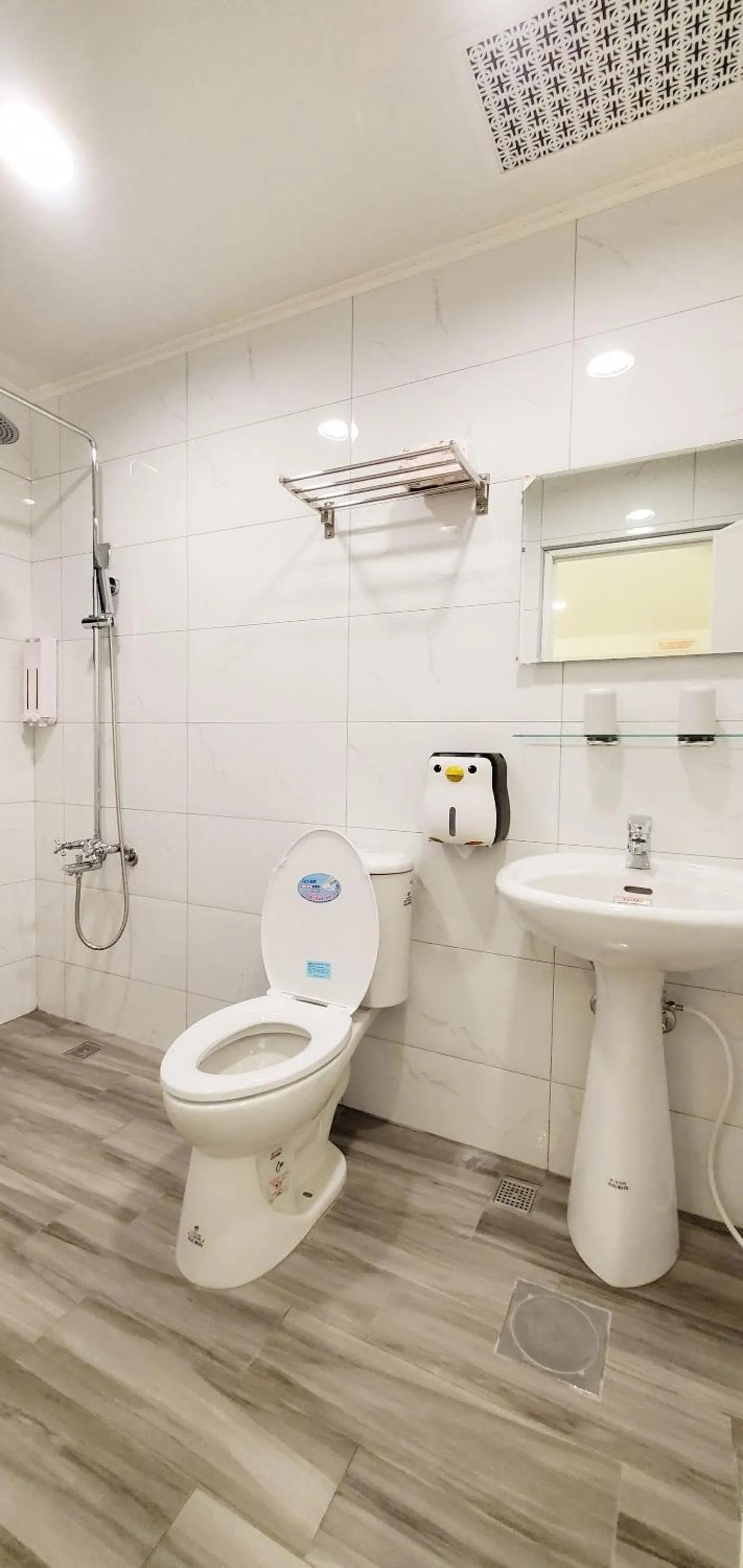 Bathroom in Happiness Yes Inn