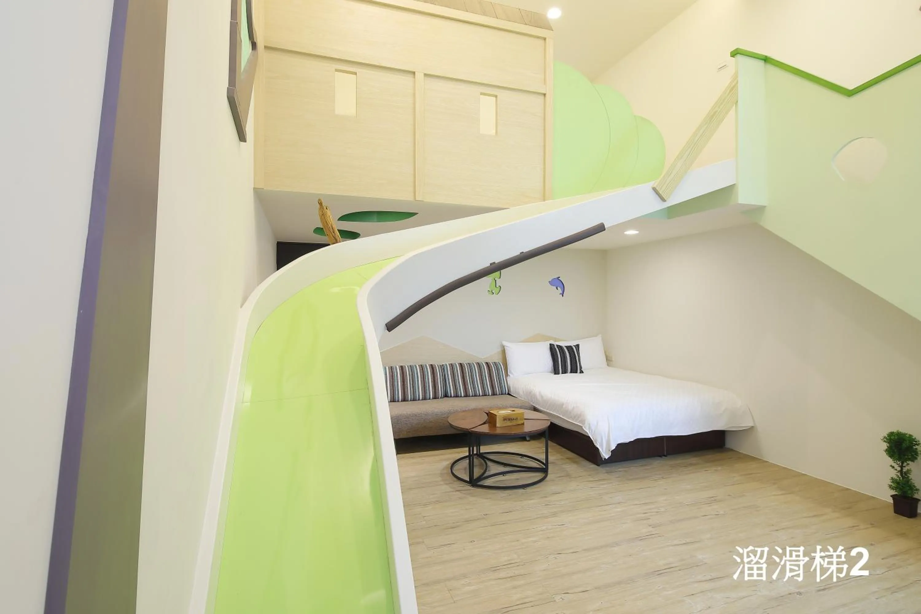 Bed in Happiness Yes Inn