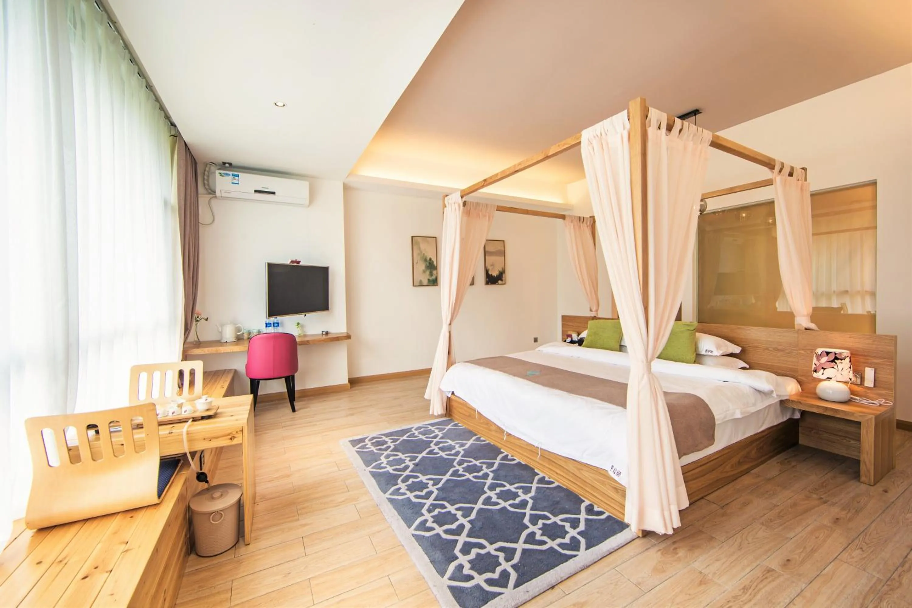 Photo of the whole room, Bed in Ancient Street No.5 Youth Chic Hotel