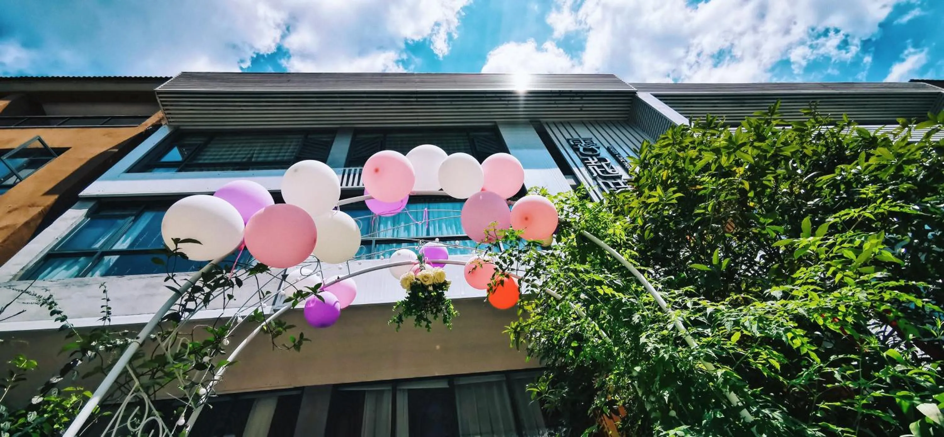 Facade/entrance in Ancient Street No.5 Youth Chic Hotel