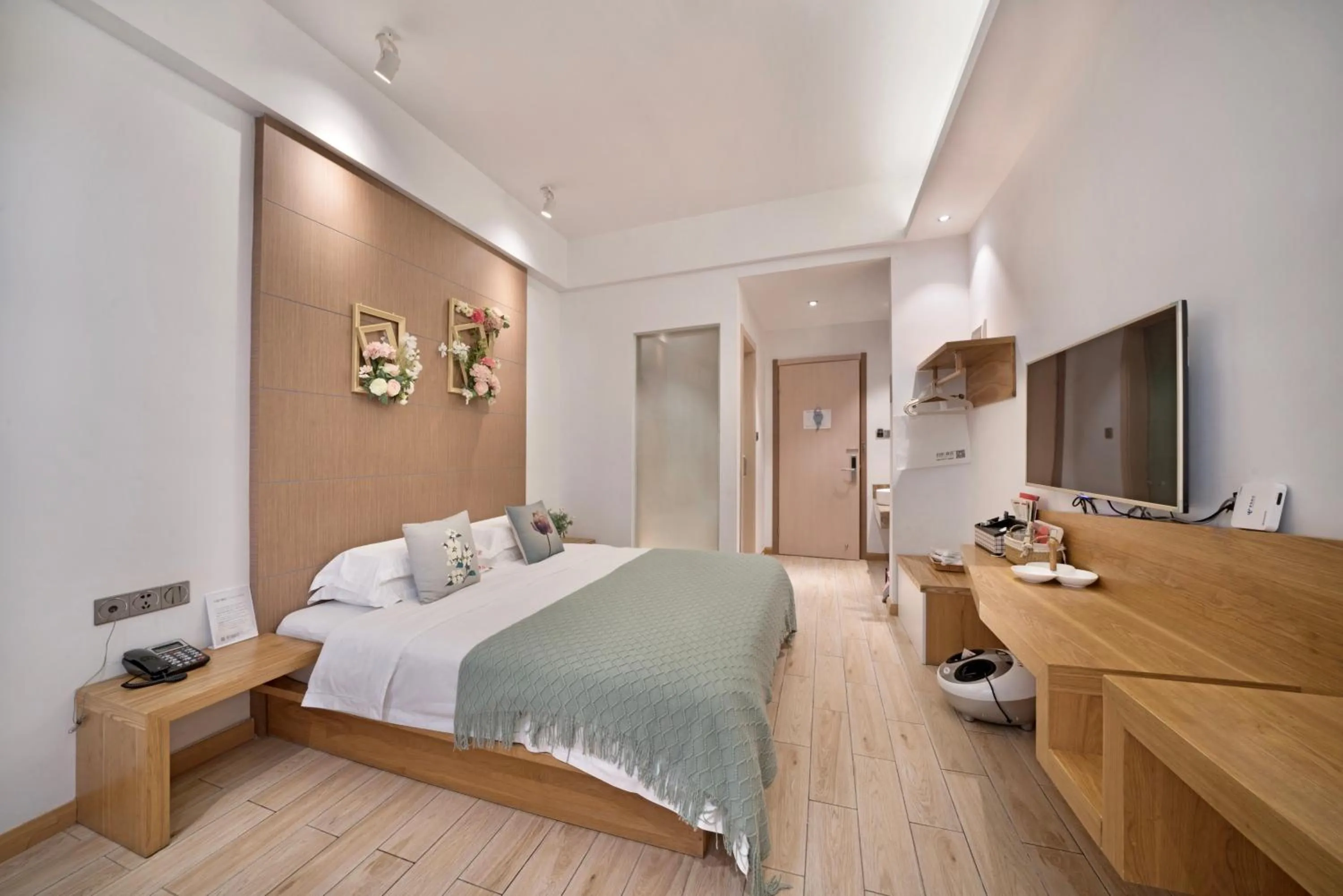 Bed in Ancient Street No.5 Youth Chic Hotel