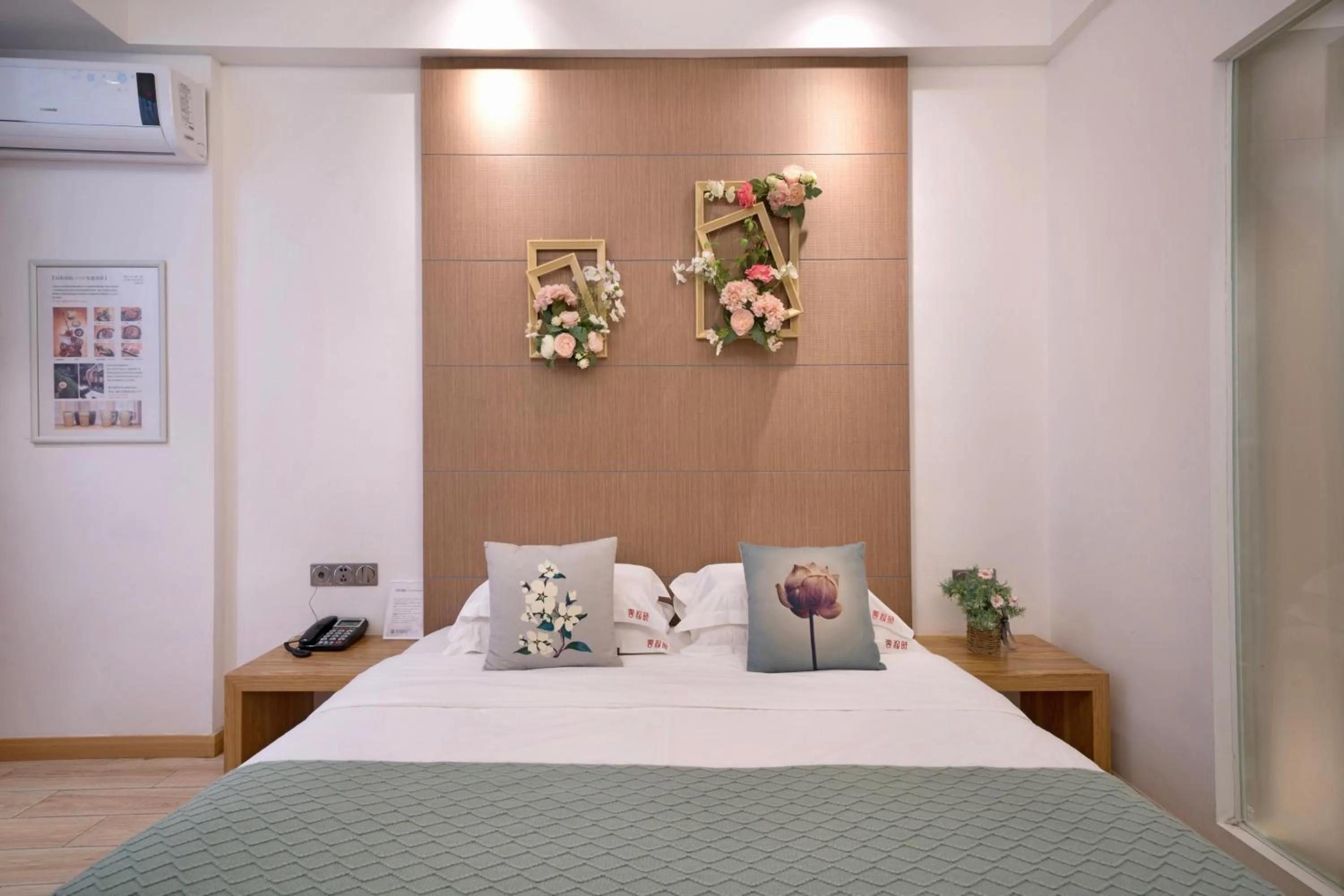 Bedroom, Bed in Ancient Street No.5 Youth Chic Hotel