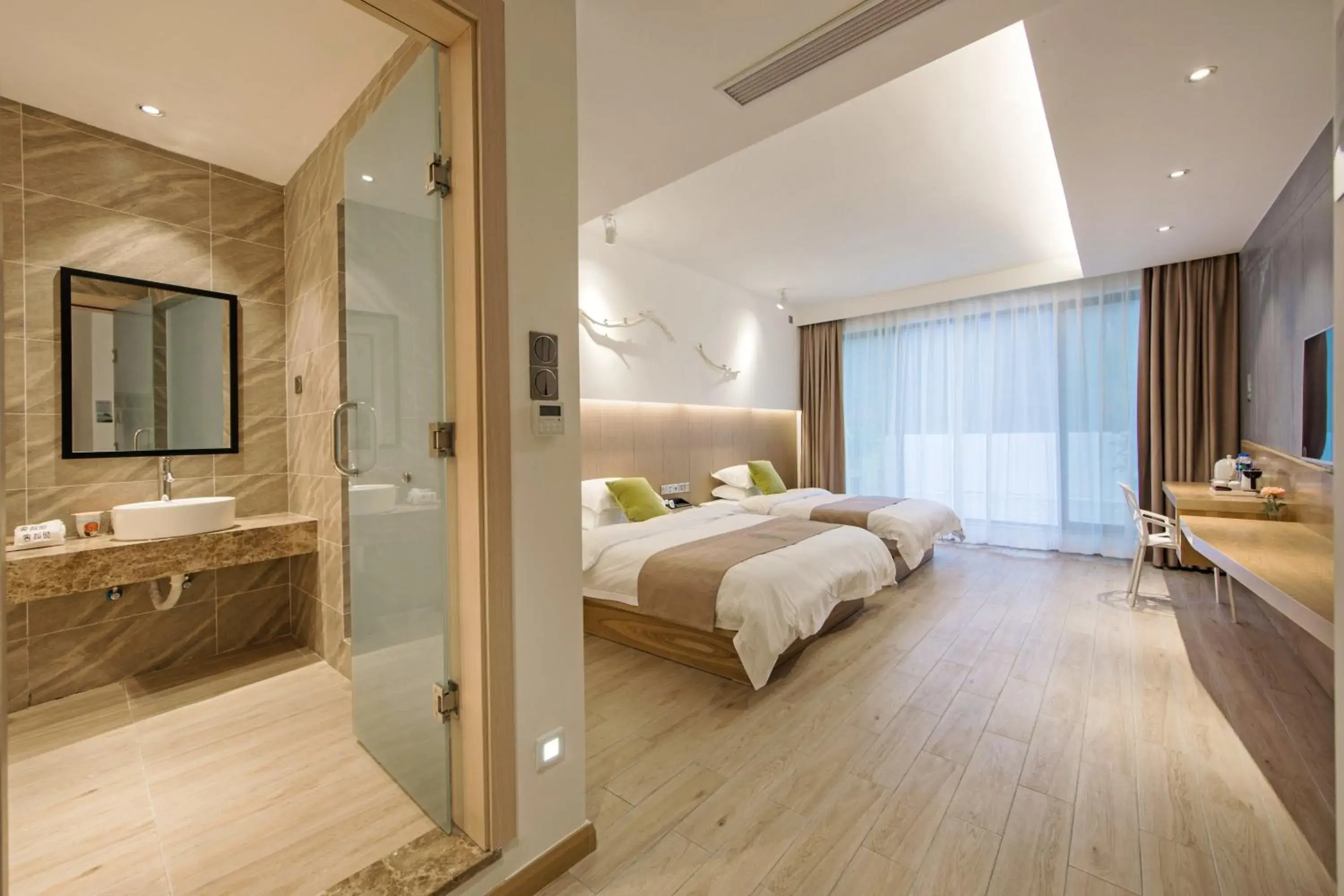 Family Room with Garden View in Ancient Street No.5 Youth Chic Hotel Family Room with Garden View in Ancient Street No.5 Youth Chic Hotel