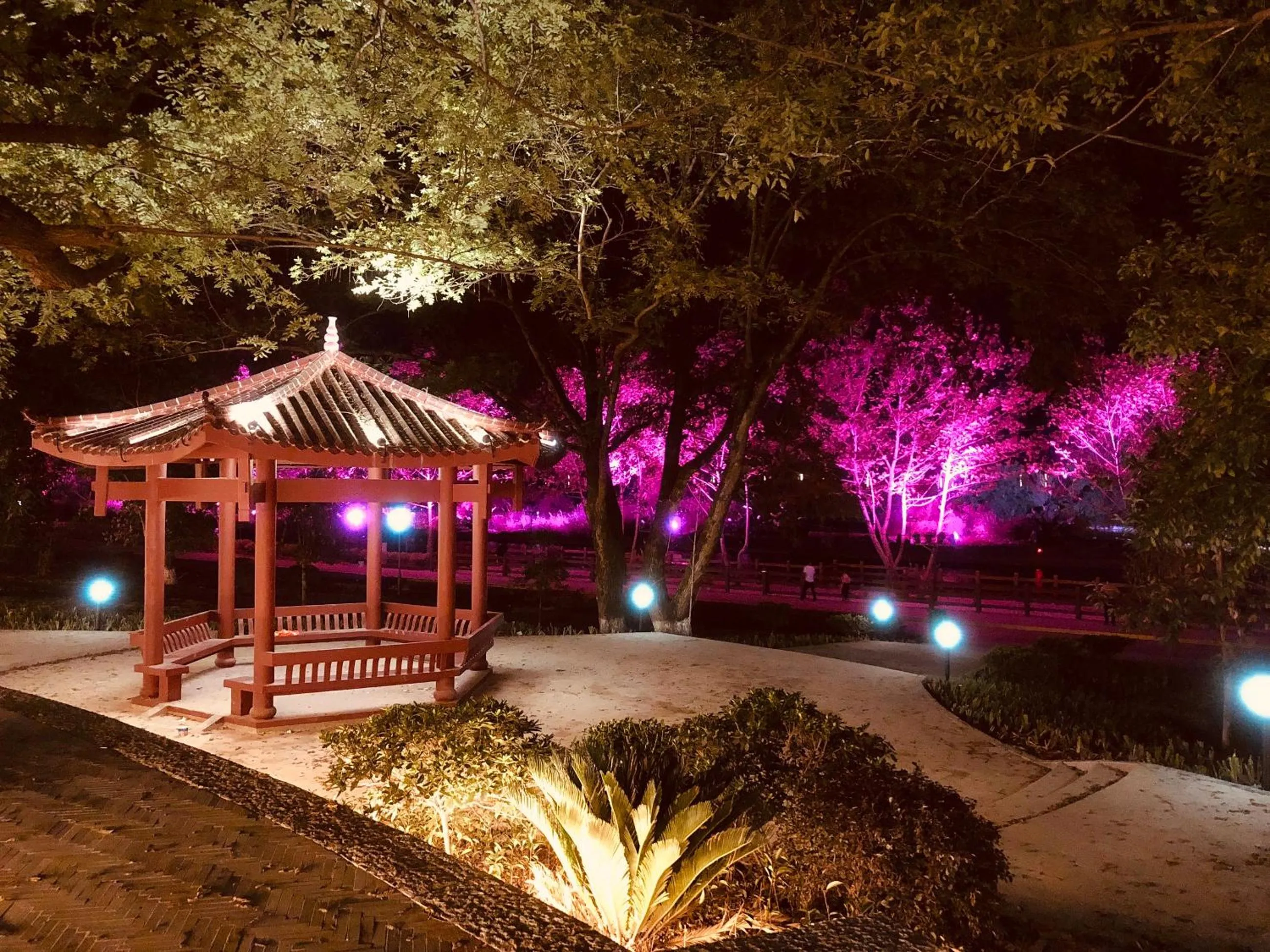 Night in Ancient Street No.5 Youth Chic Hotel