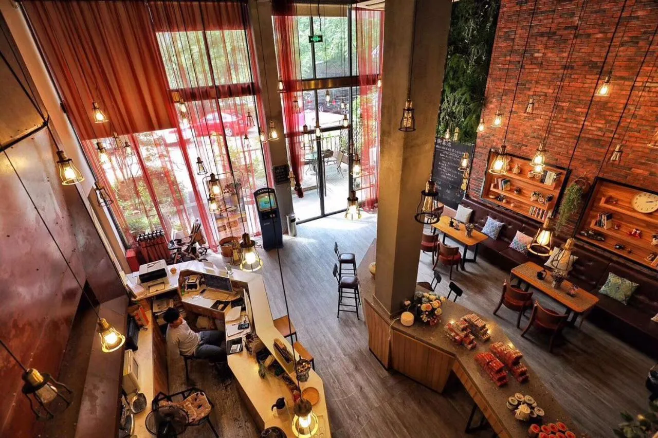 Lobby or reception in Ancient Street No.5 Youth Chic Hotel