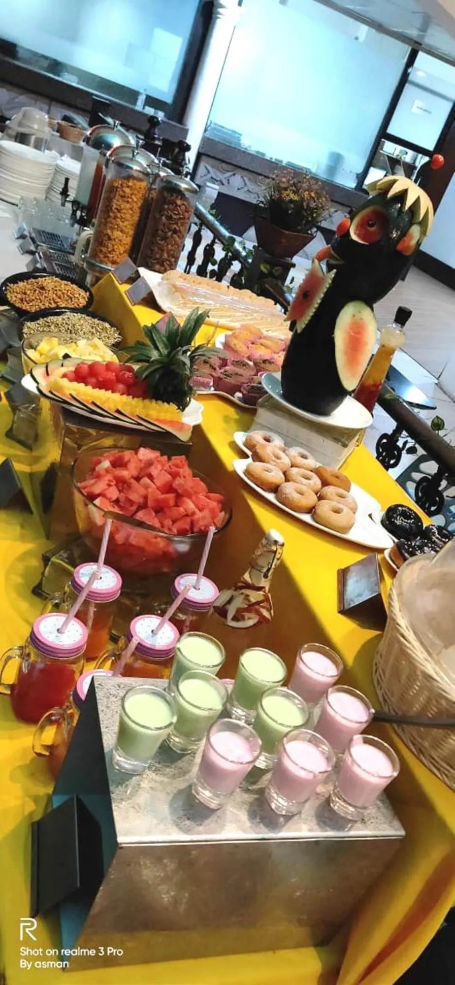 Restaurant/places to eat in Regenta Inn Vadodara, 500m from Railway Station