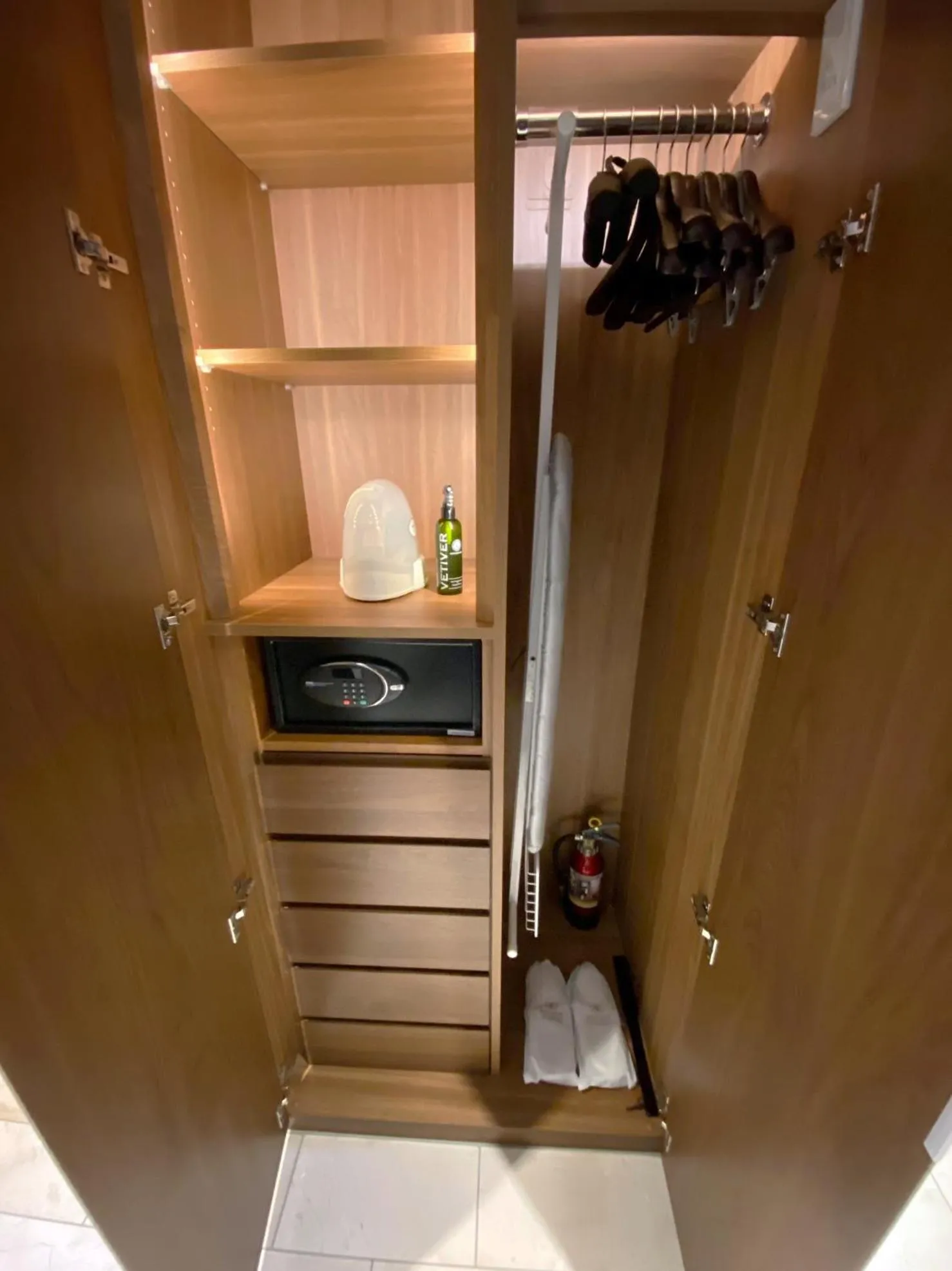 wardrobe in Ascott Marunouchi Tokyo