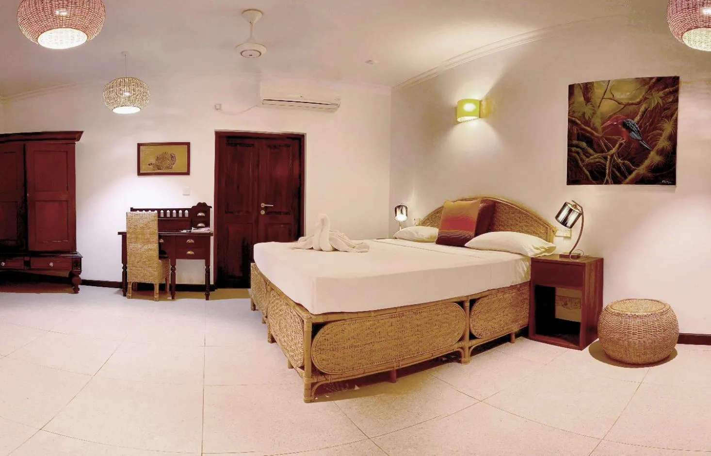 Deluxe Double Room with Bath in Dream Garden