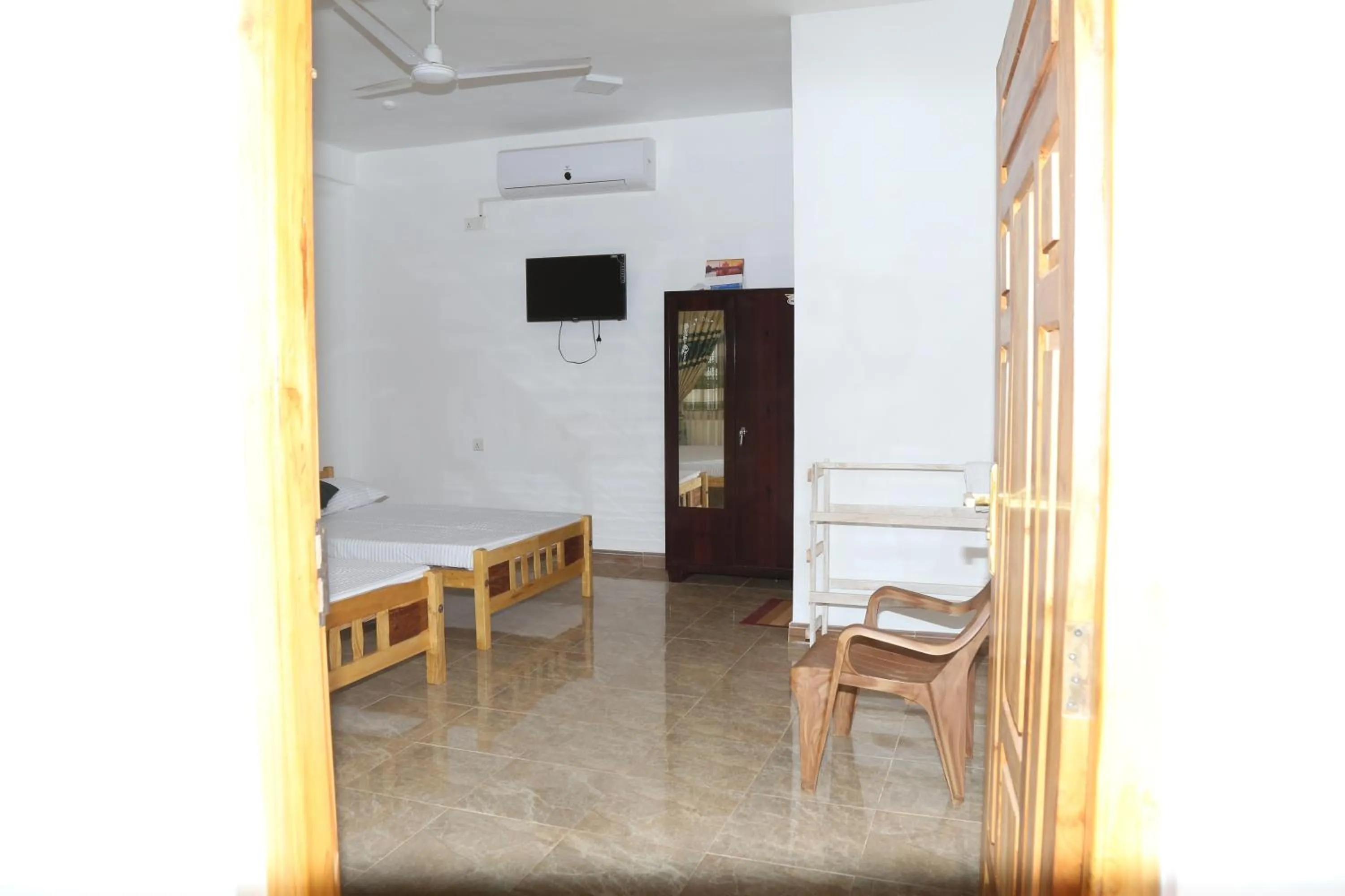 Nilaveli Star View Hotel
