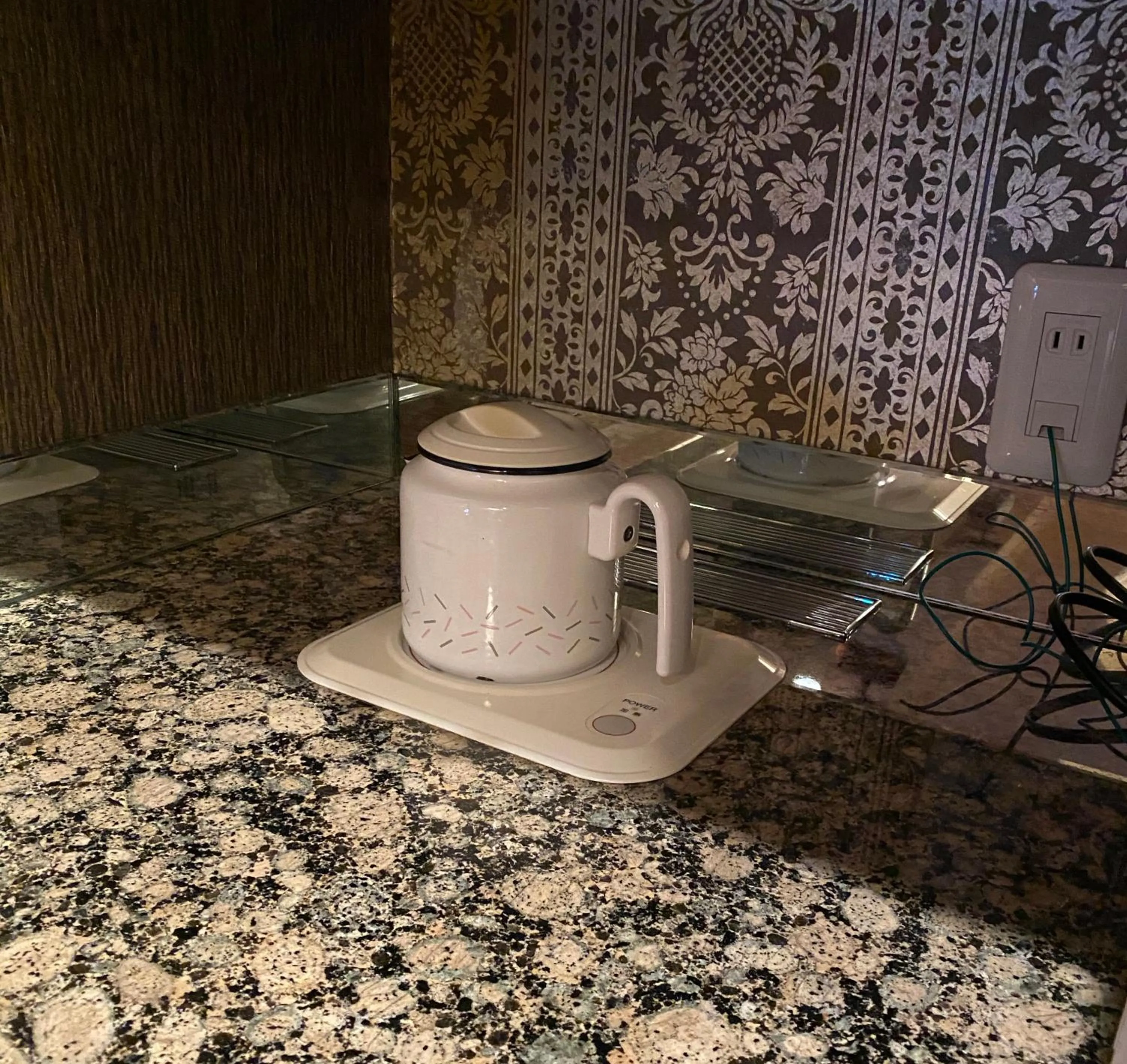 Coffee/tea facilities in Hotel Venus Ritz (Adult Only)