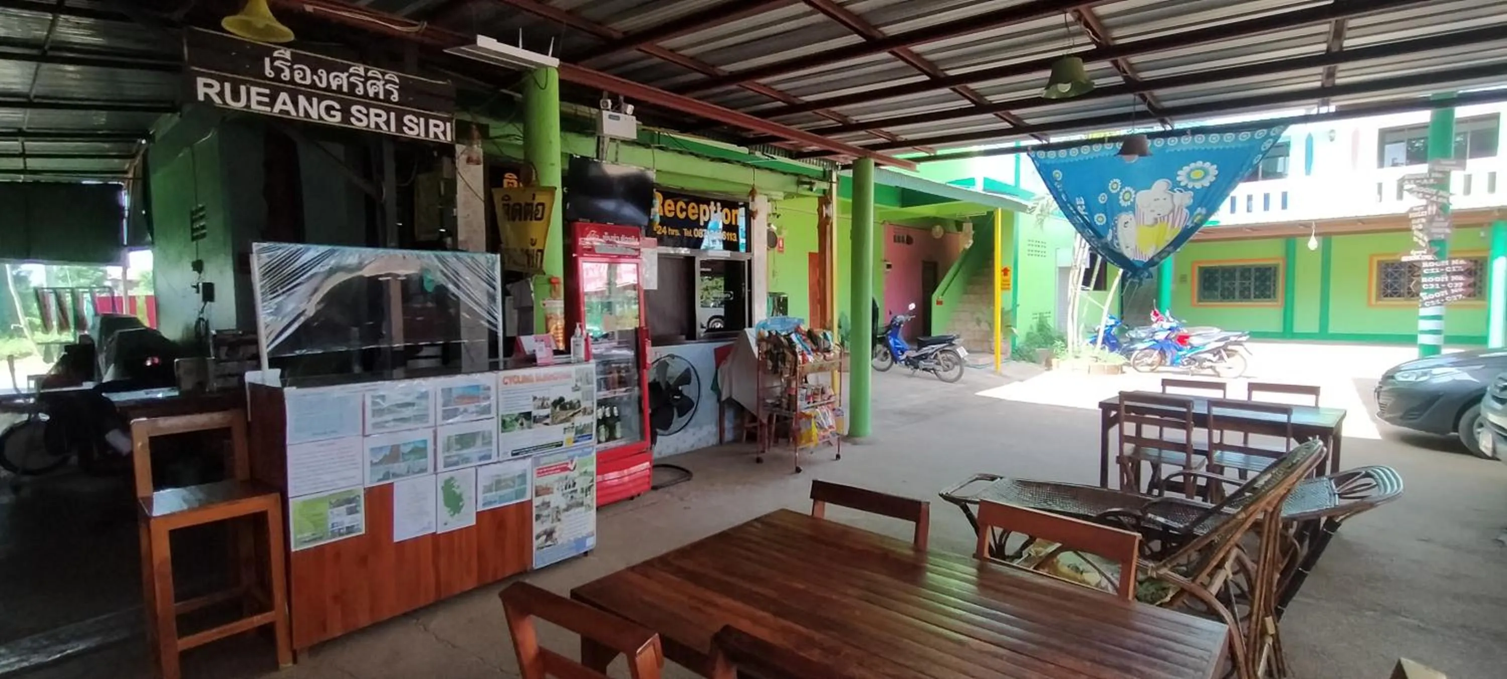 Lobby or reception in Rueangsrisiri Guesthouse 2