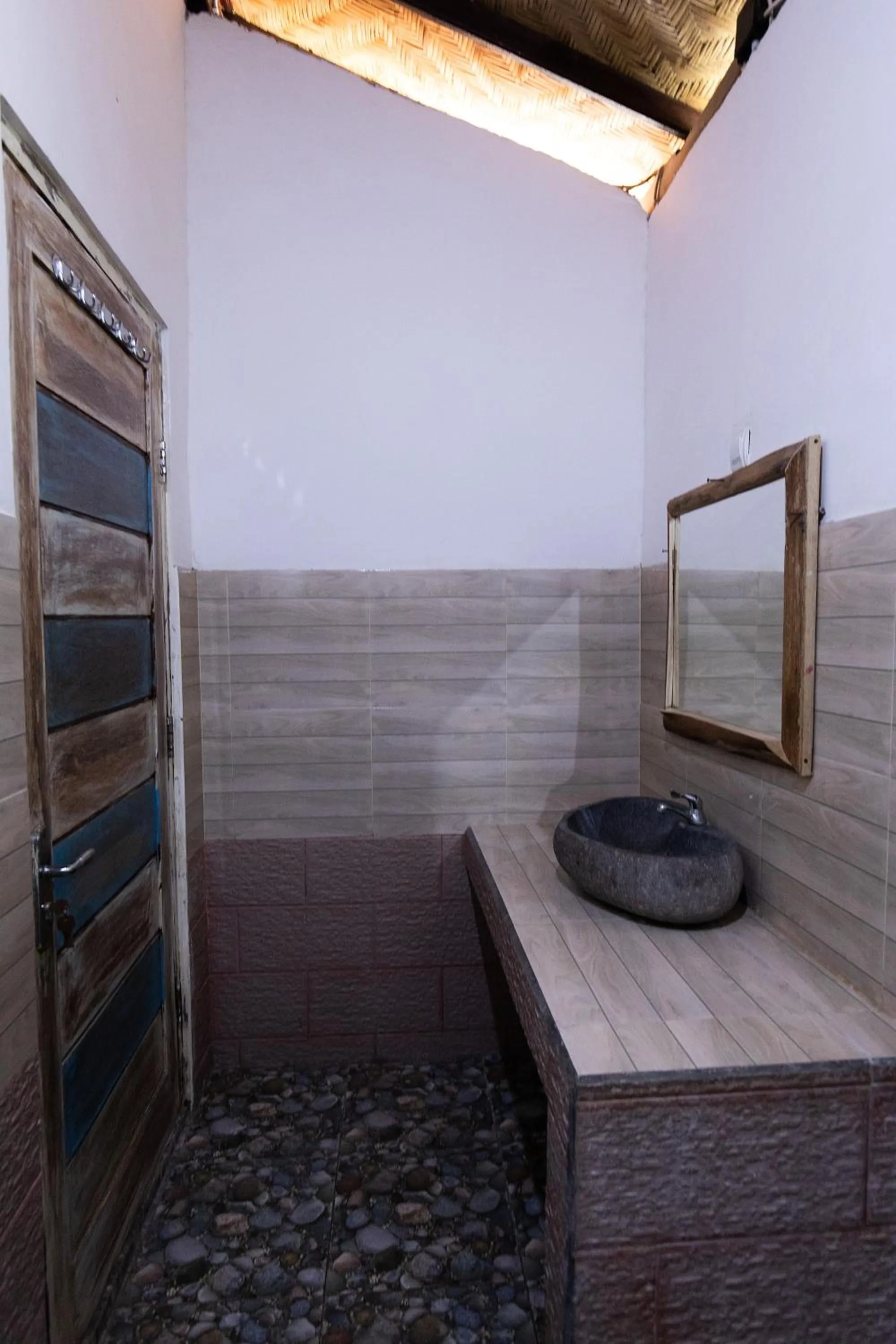 Bathroom in Pondok Kana And Hostel by Ecommerceloka