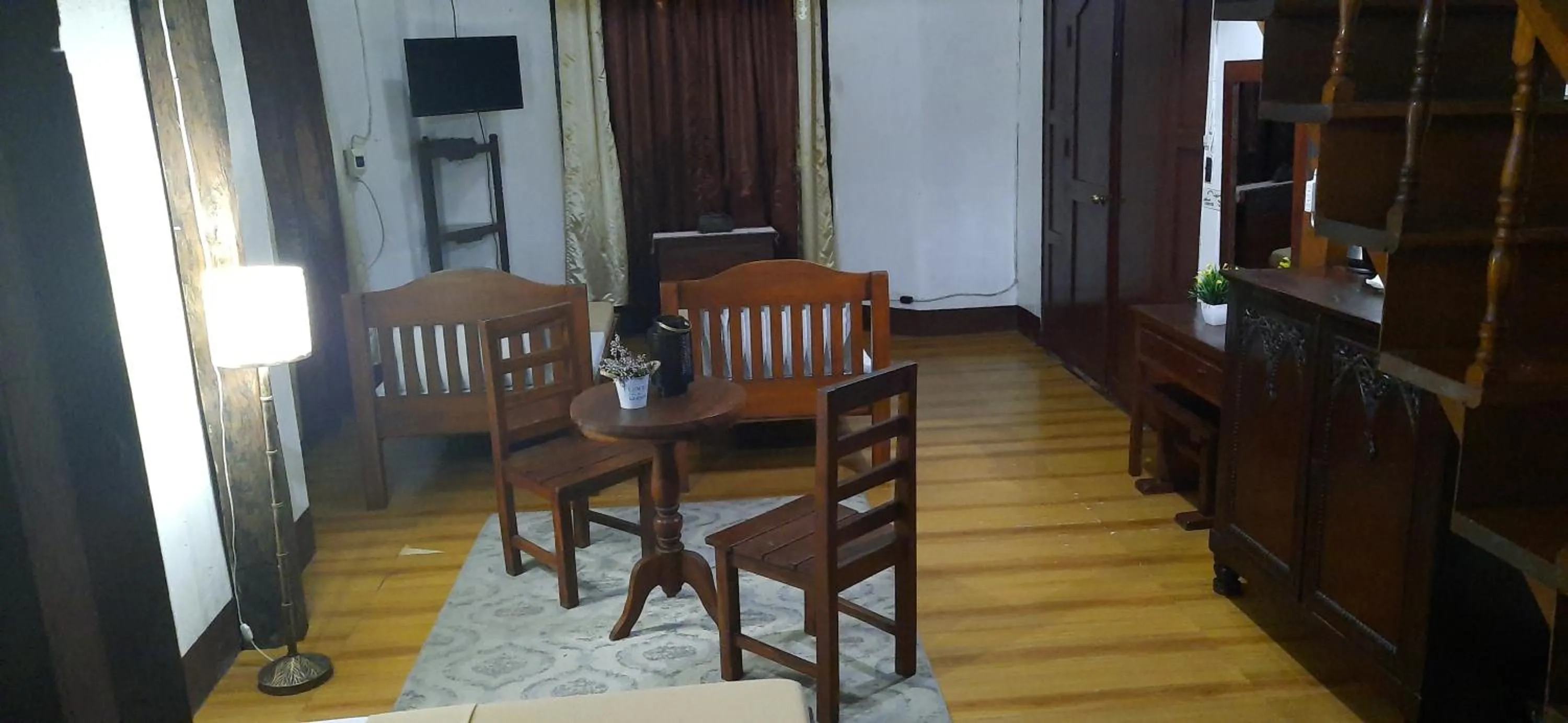 Bed in Escolta's Homey Lodge